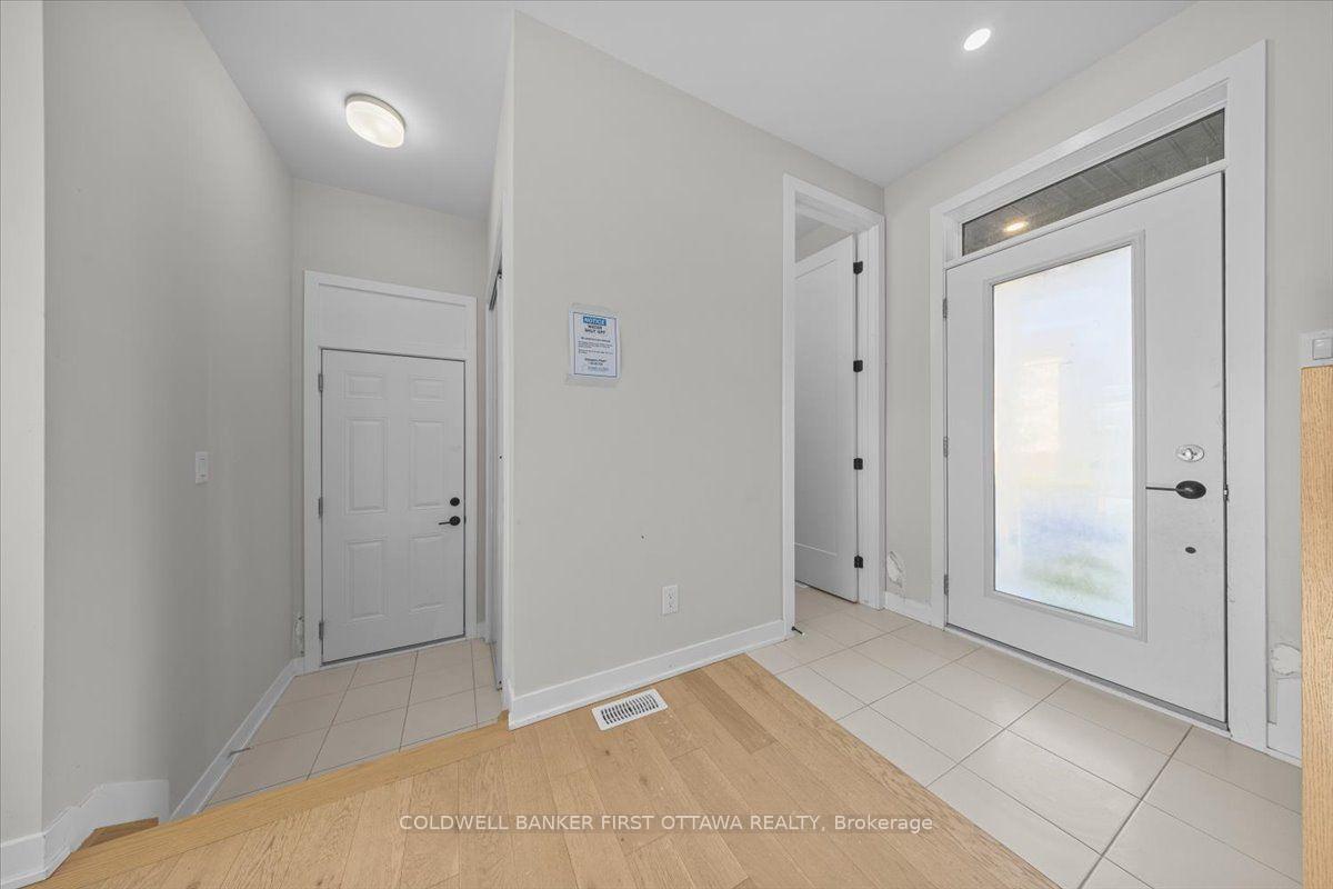 Photo 10 of 332 Appalachian Circle, Ottawa, Barrhaven - Half Moon Bay — HOMEH