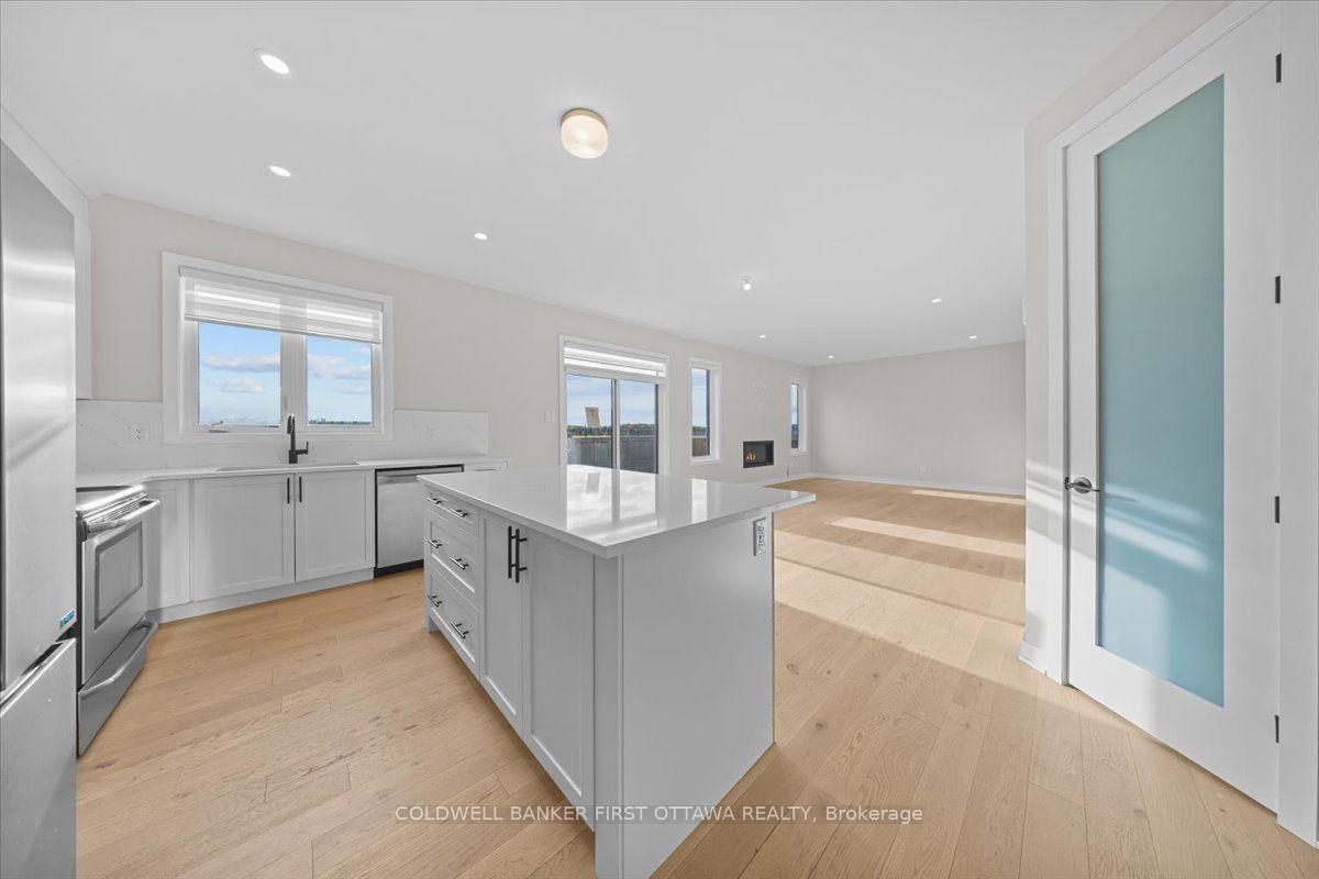 Photo 20 of 332 Appalachian Circle, Ottawa, Barrhaven - Half Moon Bay — HOMEH