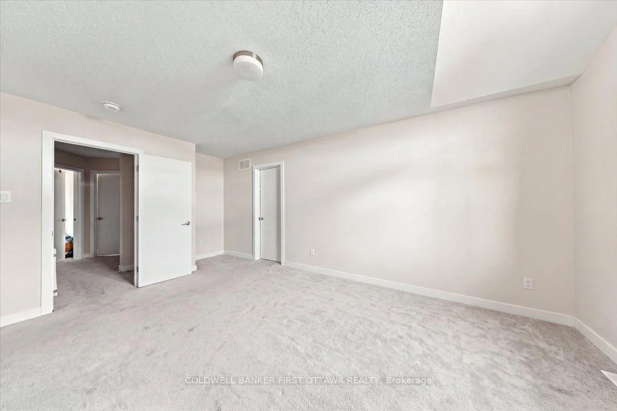 Photo 13 of 332 Appalachian Circle, Ottawa, Barrhaven - Half Moon Bay — HOMEH