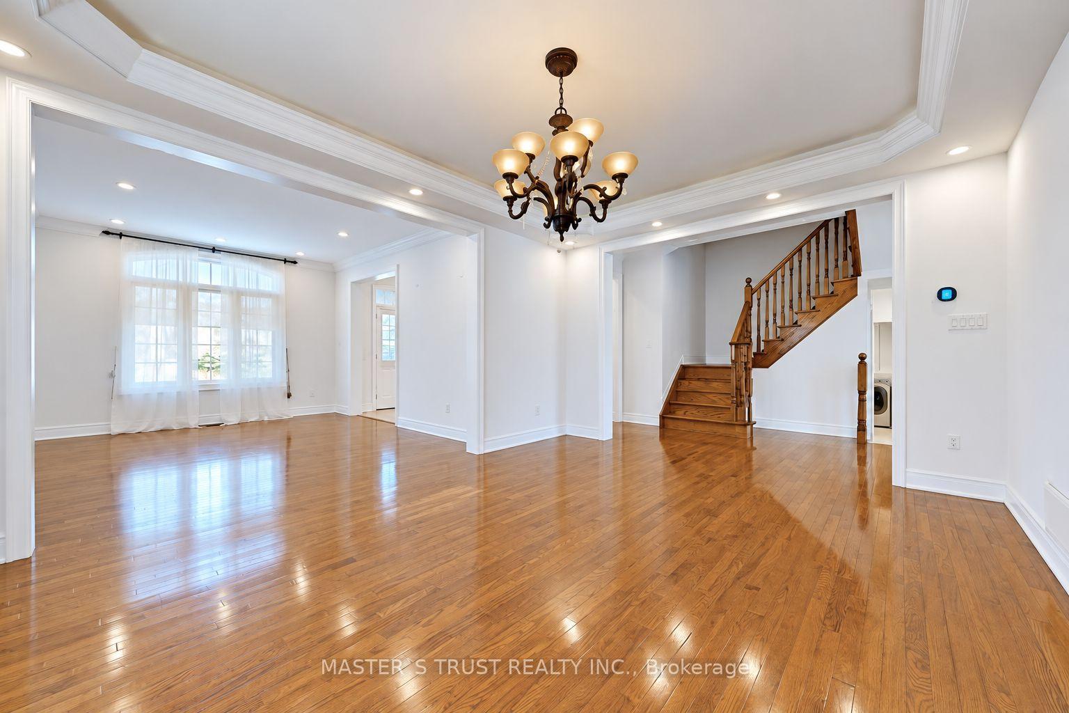 Photo 5 of 66 Chaya Sara Gardens, Vaughan, Patterson — HOMEH