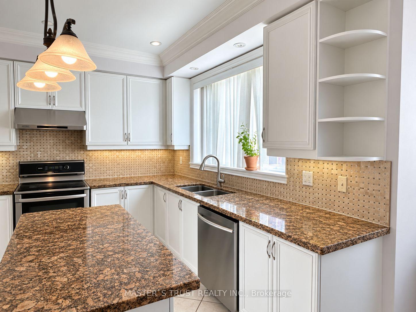 Photo 14 of 66 Chaya Sara Gardens, Vaughan, Patterson — HOMEH