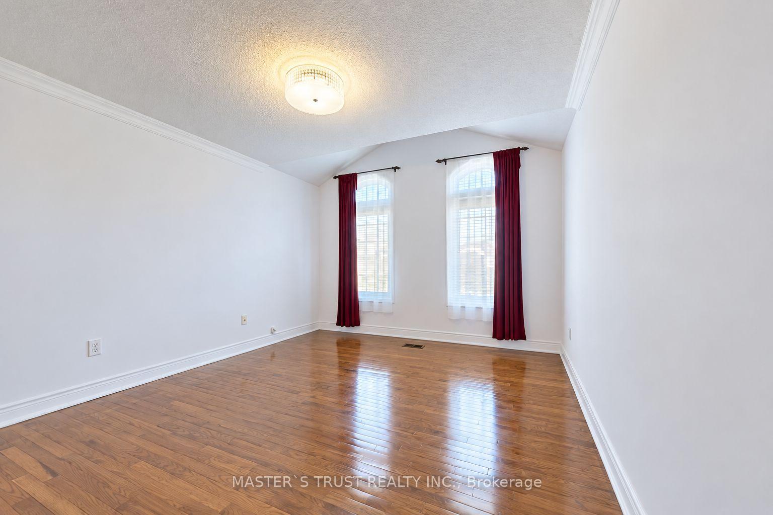Photo 16 of 66 Chaya Sara Gardens, Vaughan, Patterson — HOMEH
