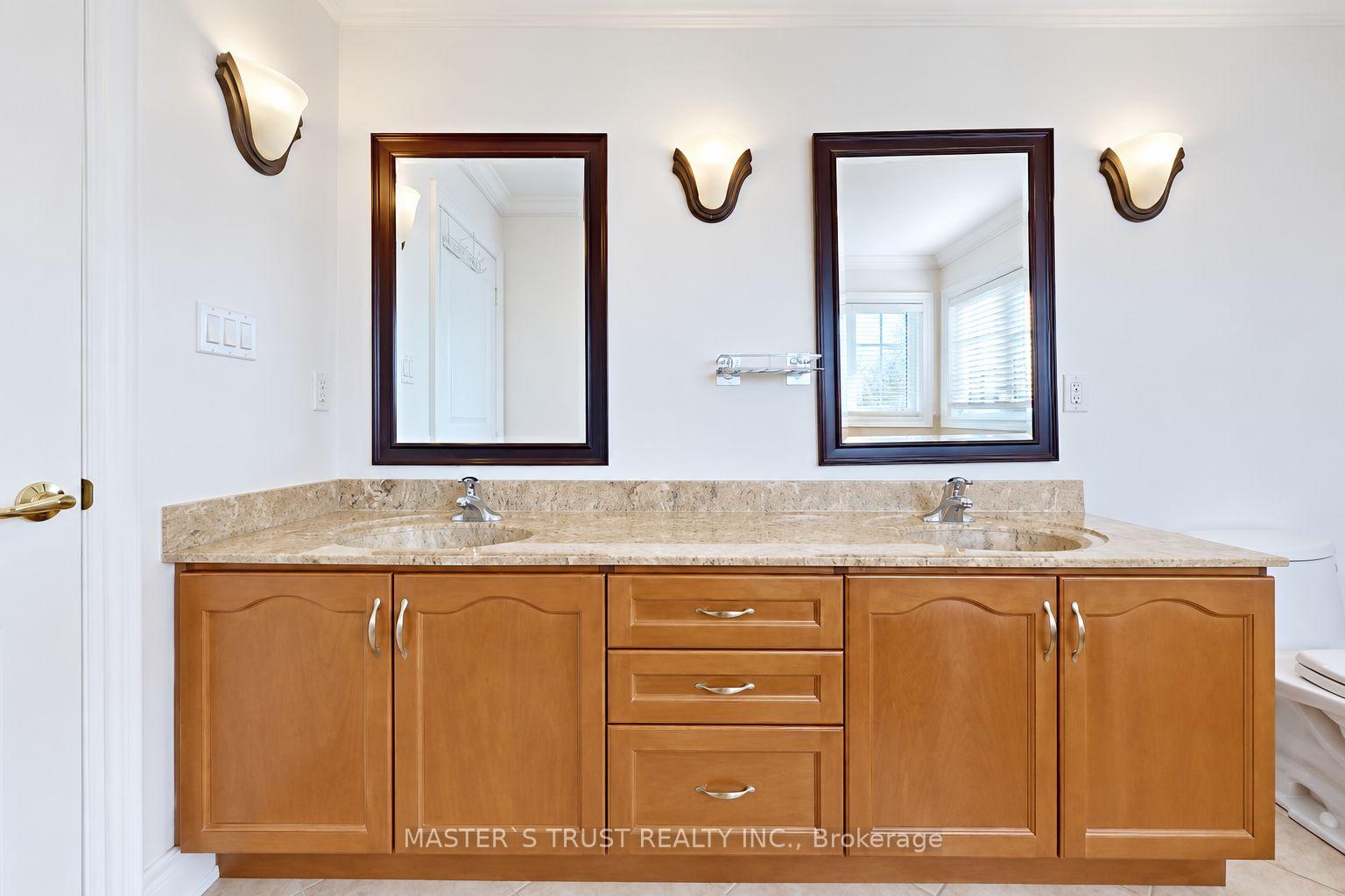 Photo 23 of 66 Chaya Sara Gardens, Vaughan, Patterson — HOMEH