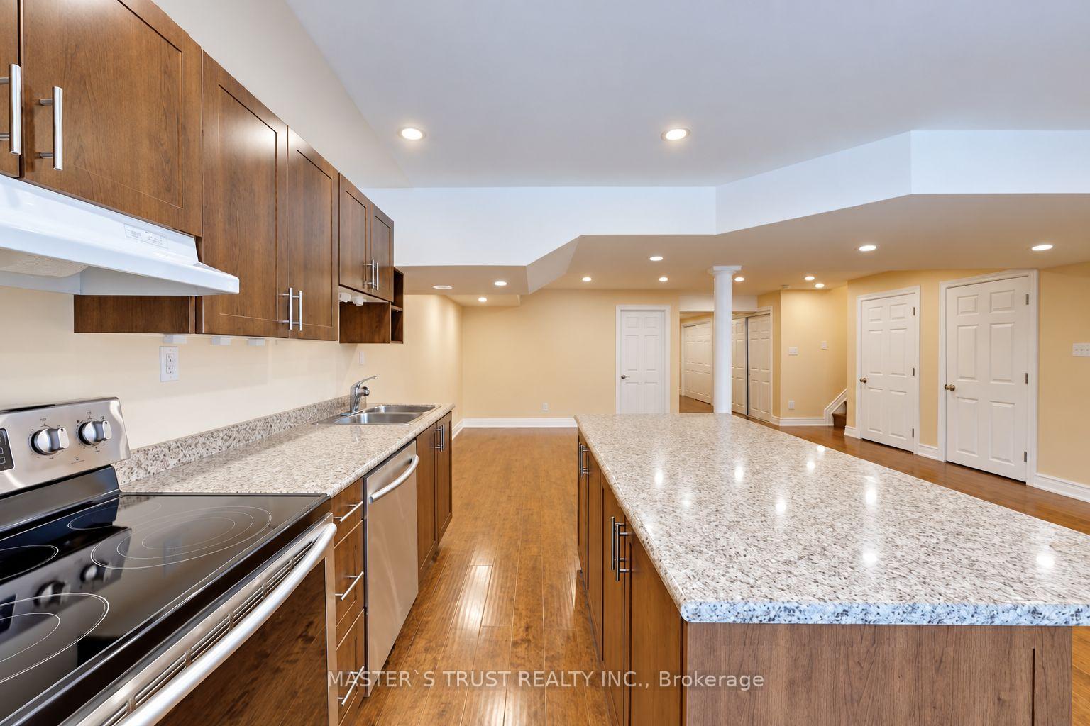 Photo 30 of 66 Chaya Sara Gardens, Vaughan, Patterson — HOMEH