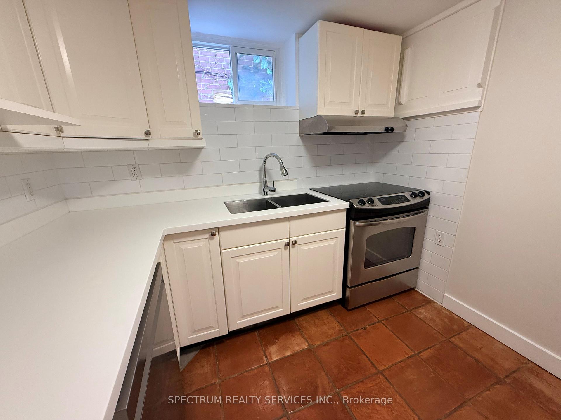Photo 2 of Unit Lower, 172 Queenslea Avenue, North York, Humberlea-Pelmo Park — HOMEH