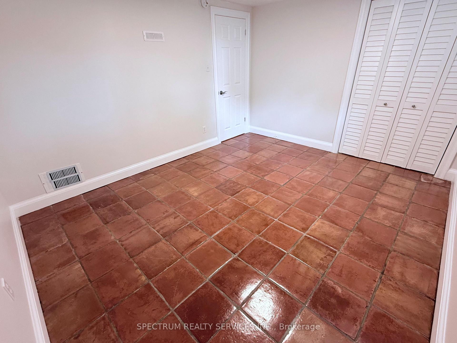 Photo 12 of Unit Lower, 172 Queenslea Avenue, North York, Humberlea-Pelmo Park — HOMEH
