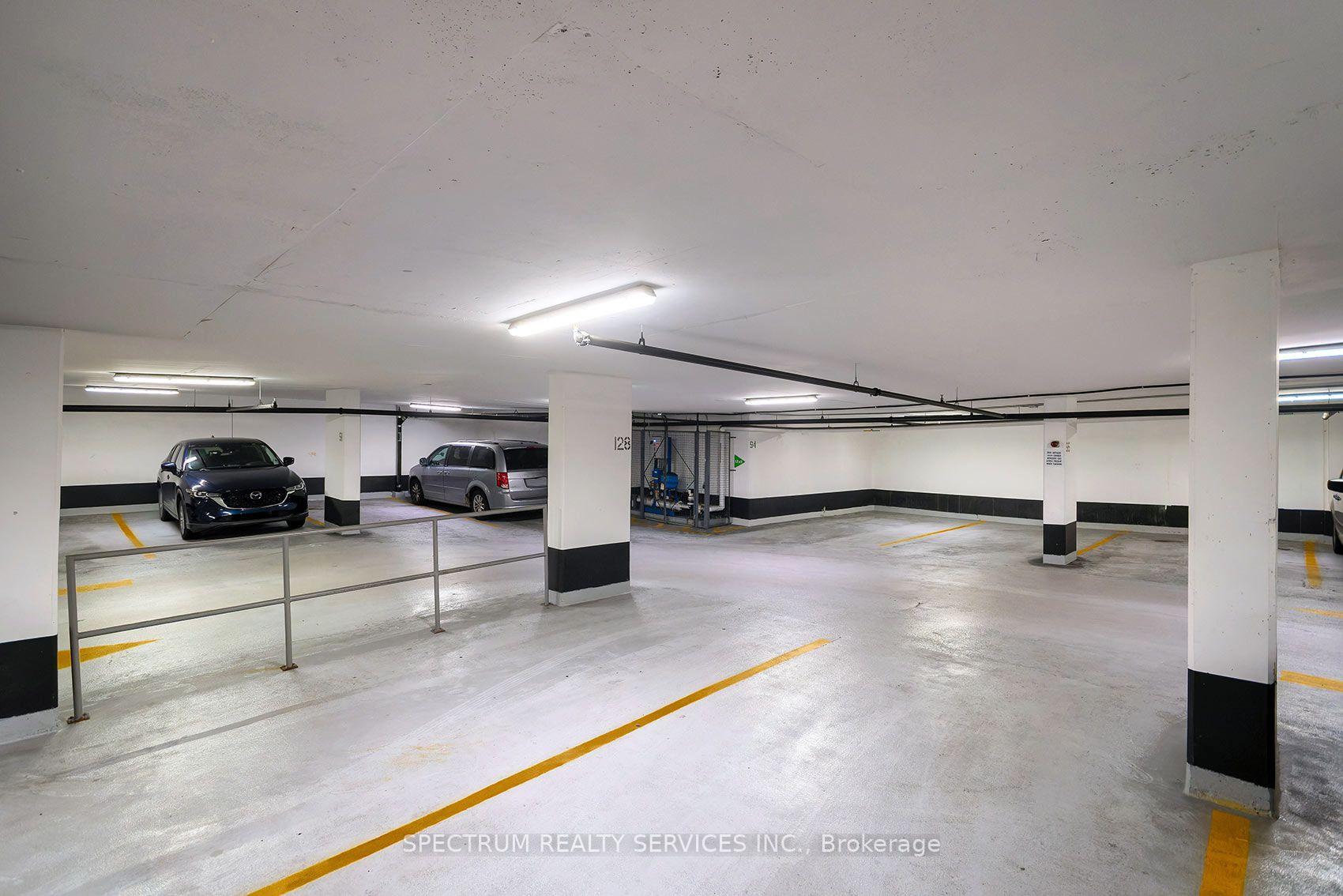 Photo 29 of Unit 307, 1461 Lawrence Avenue, North York, Brookhaven-Amesbury — HOMEH