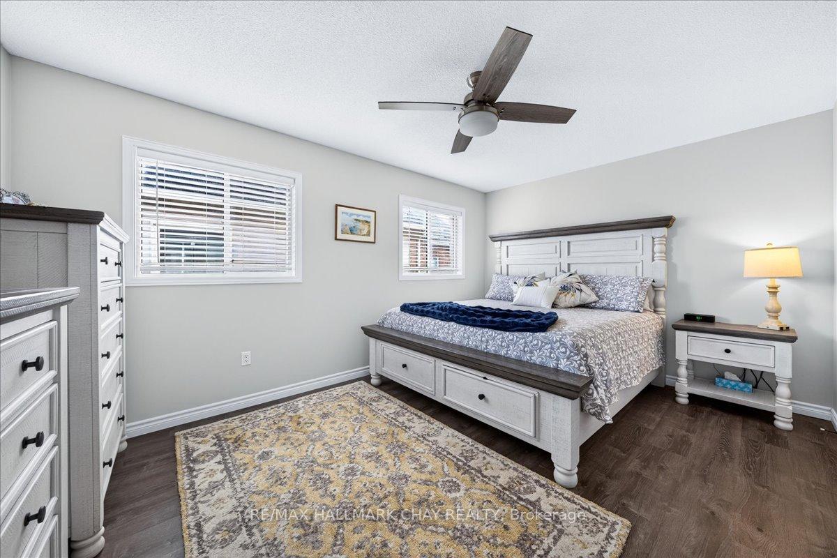 Photo 30 of 37 Joliette Place, Georgina, Keswick North — HOMEH