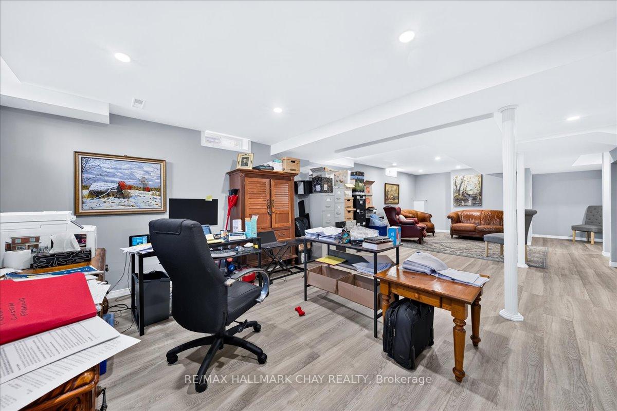 Photo 34 of 37 Joliette Place, Georgina, Keswick North — HOMEH