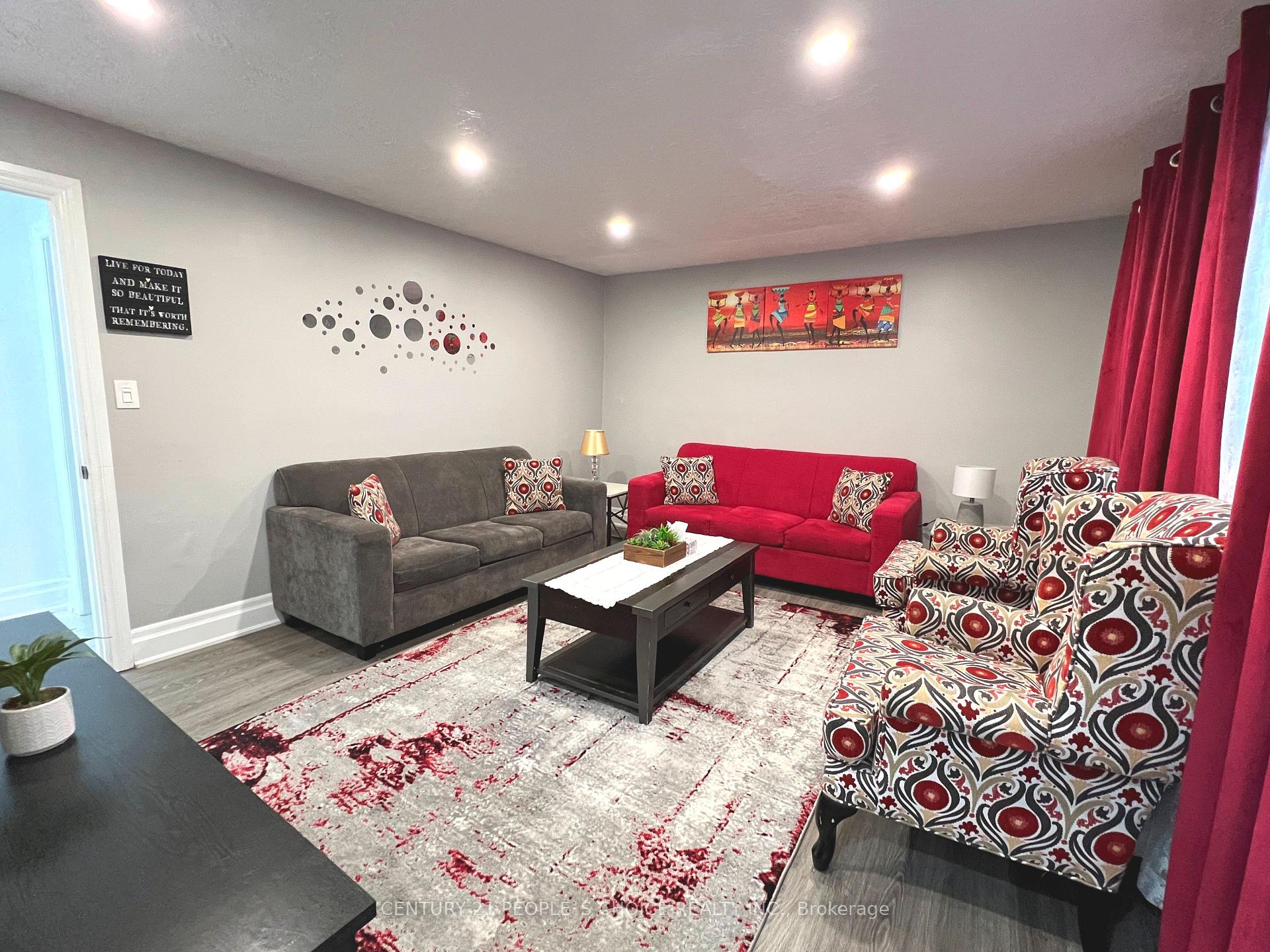 Photo 8 of 5359 Kitchener Street, Niagara Falls, Clifton Hill — HOMEH