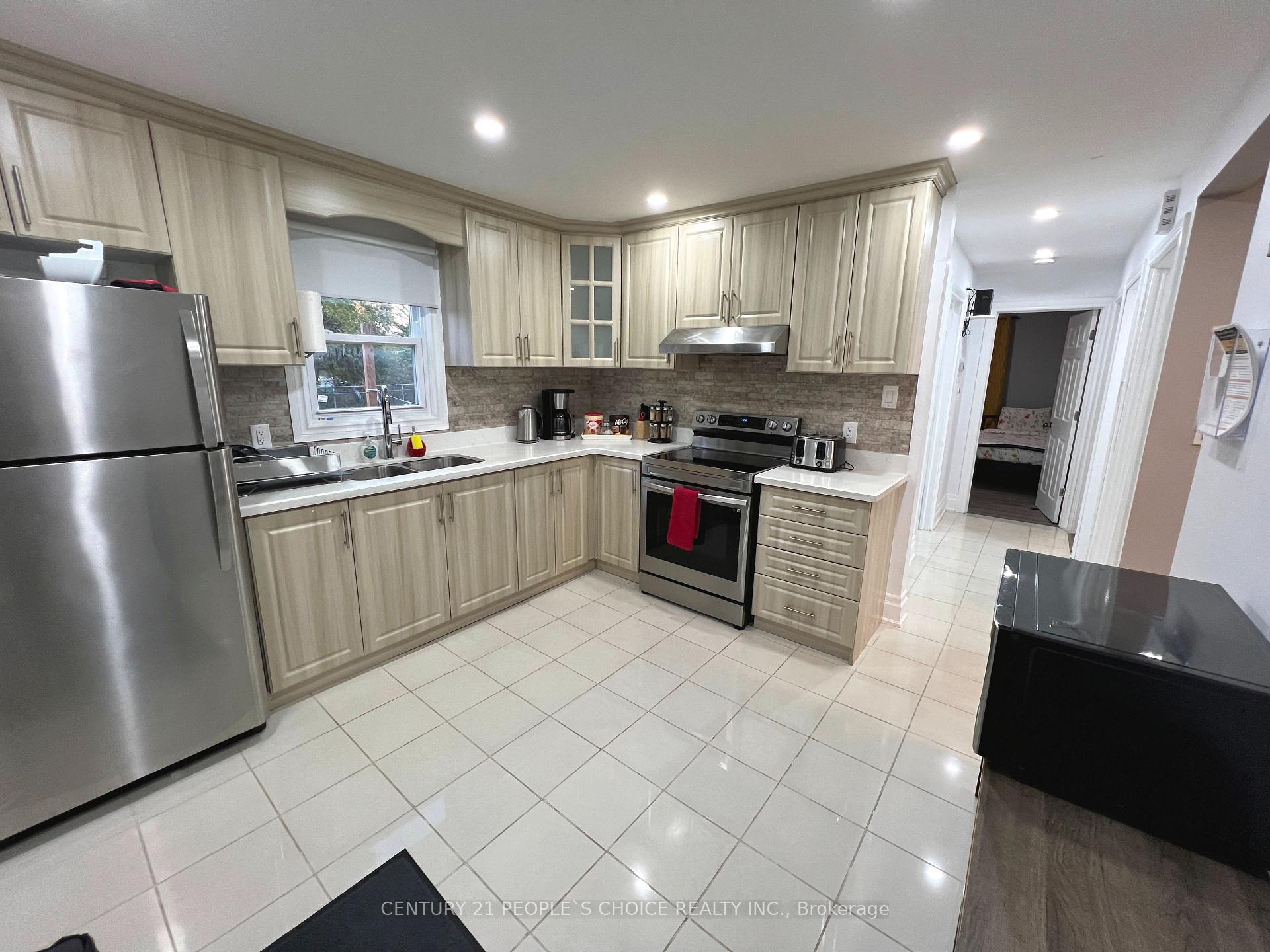 Photo 9 of 5359 Kitchener Street, Niagara Falls, Clifton Hill — HOMEH
