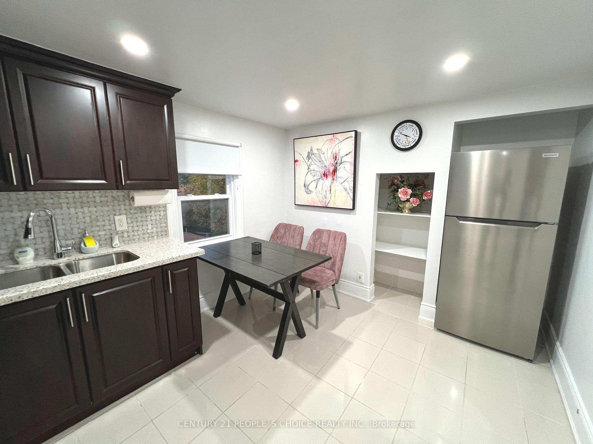 Photo 18 of 5359 Kitchener Street, Niagara Falls, Clifton Hill — HOMEH
