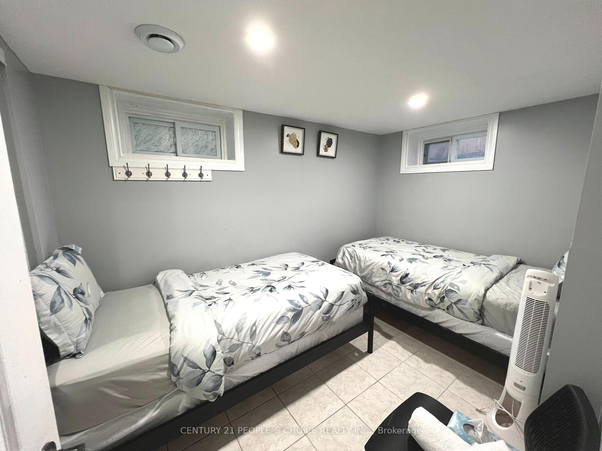 Photo 25 of 5359 Kitchener Street, Niagara Falls, Clifton Hill — HOMEH