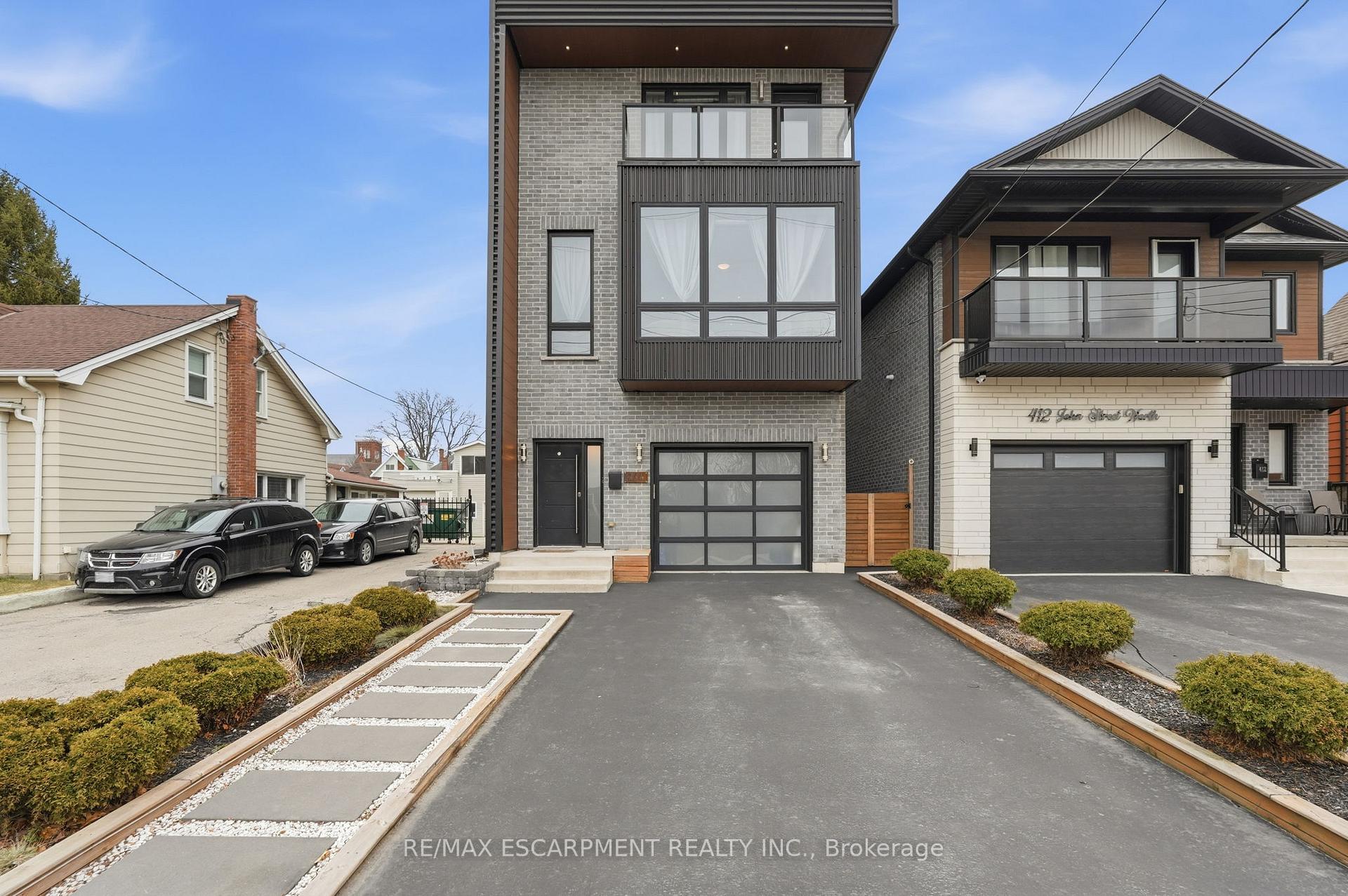 Photo 3 of 414 John Street, Hamilton, North End — HOMEH