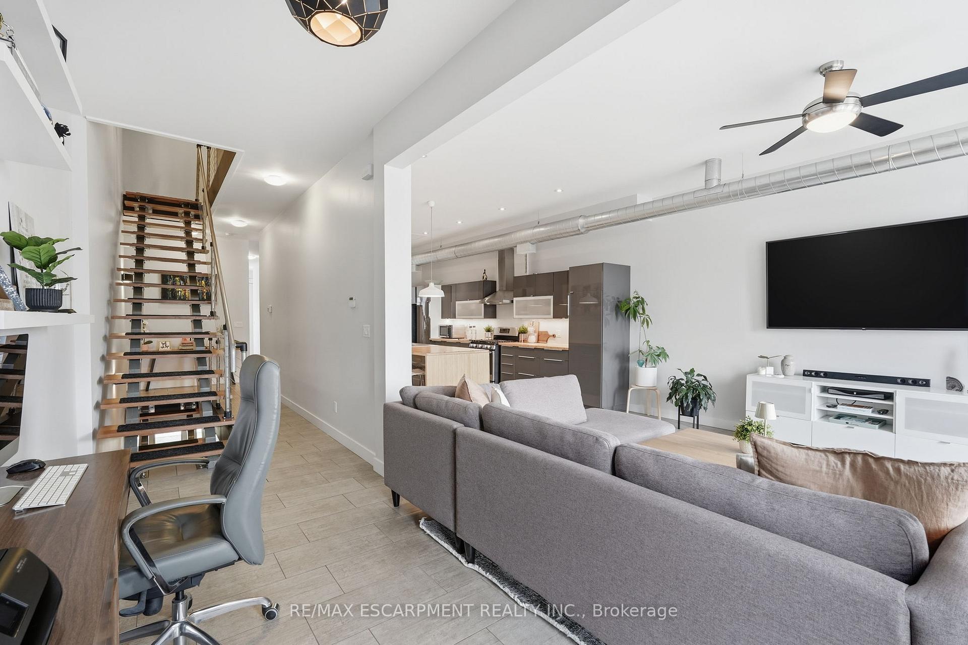 Photo 13 of 414 John Street, Hamilton, North End — HOMEH