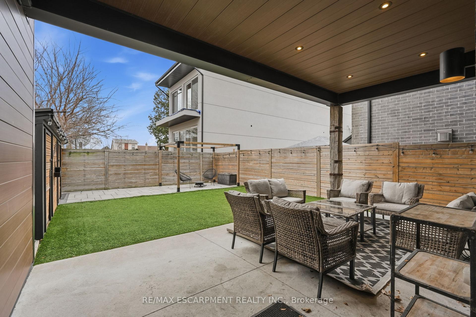 Photo 42 of 414 John Street, Hamilton, North End — HOMEH