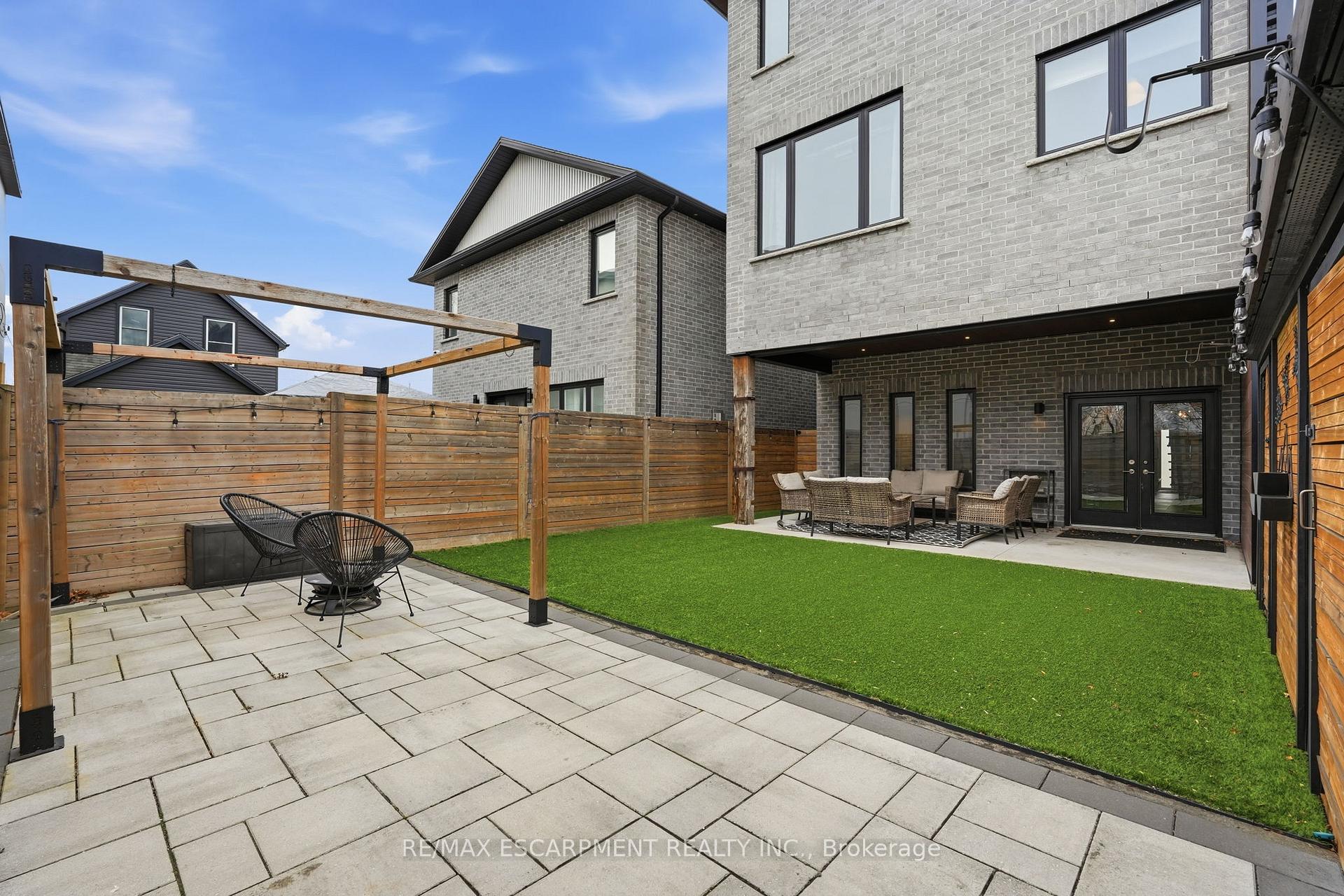 Photo 46 of 414 John Street, Hamilton, North End — HOMEH