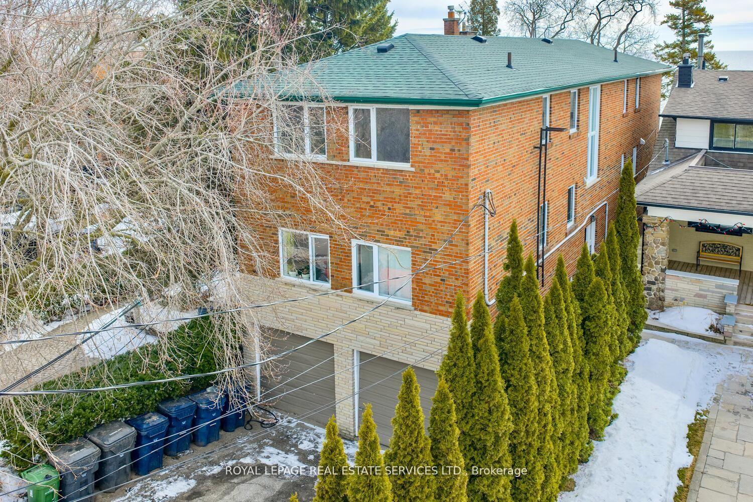 Photo 2 of 135 Lake Shore Drive, Etobicoke, New Toronto — HOMEH
