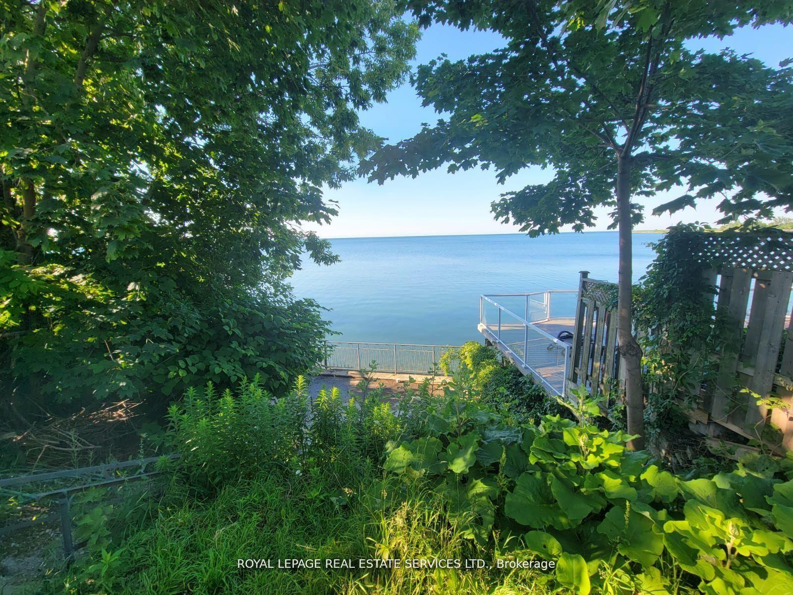 Photo 13 of 135 Lake Shore Drive, Etobicoke, New Toronto — HOMEH