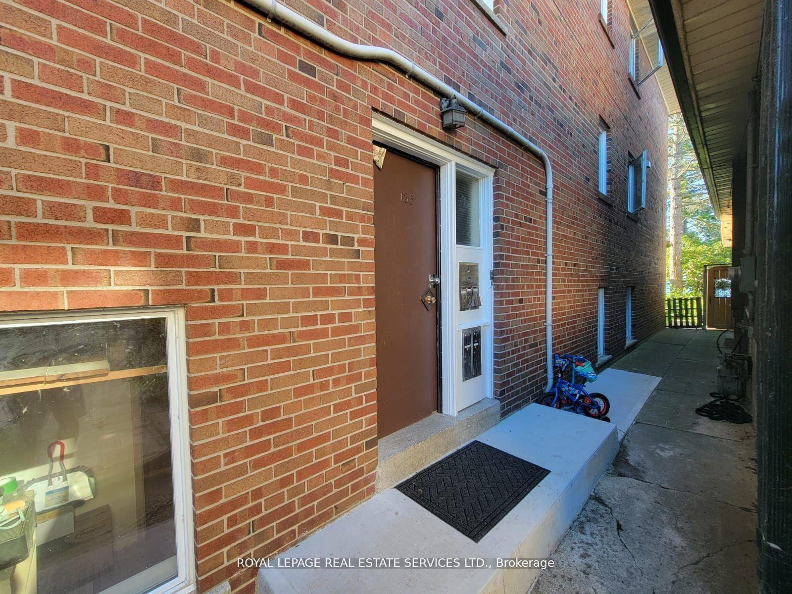 Photo 15 of 135 Lake Shore Drive, Etobicoke, New Toronto — HOMEH