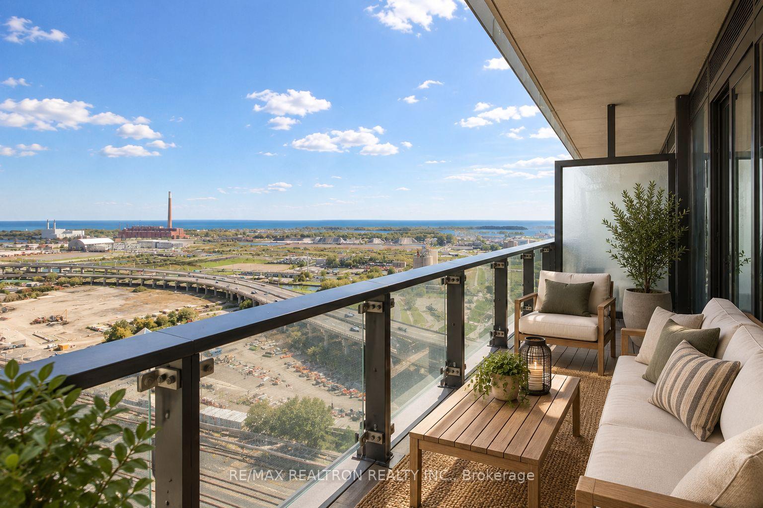 Photo 9 of Unit 2604, 70 Distillery Lane, Toronto, Waterfront Communities — HOMEH