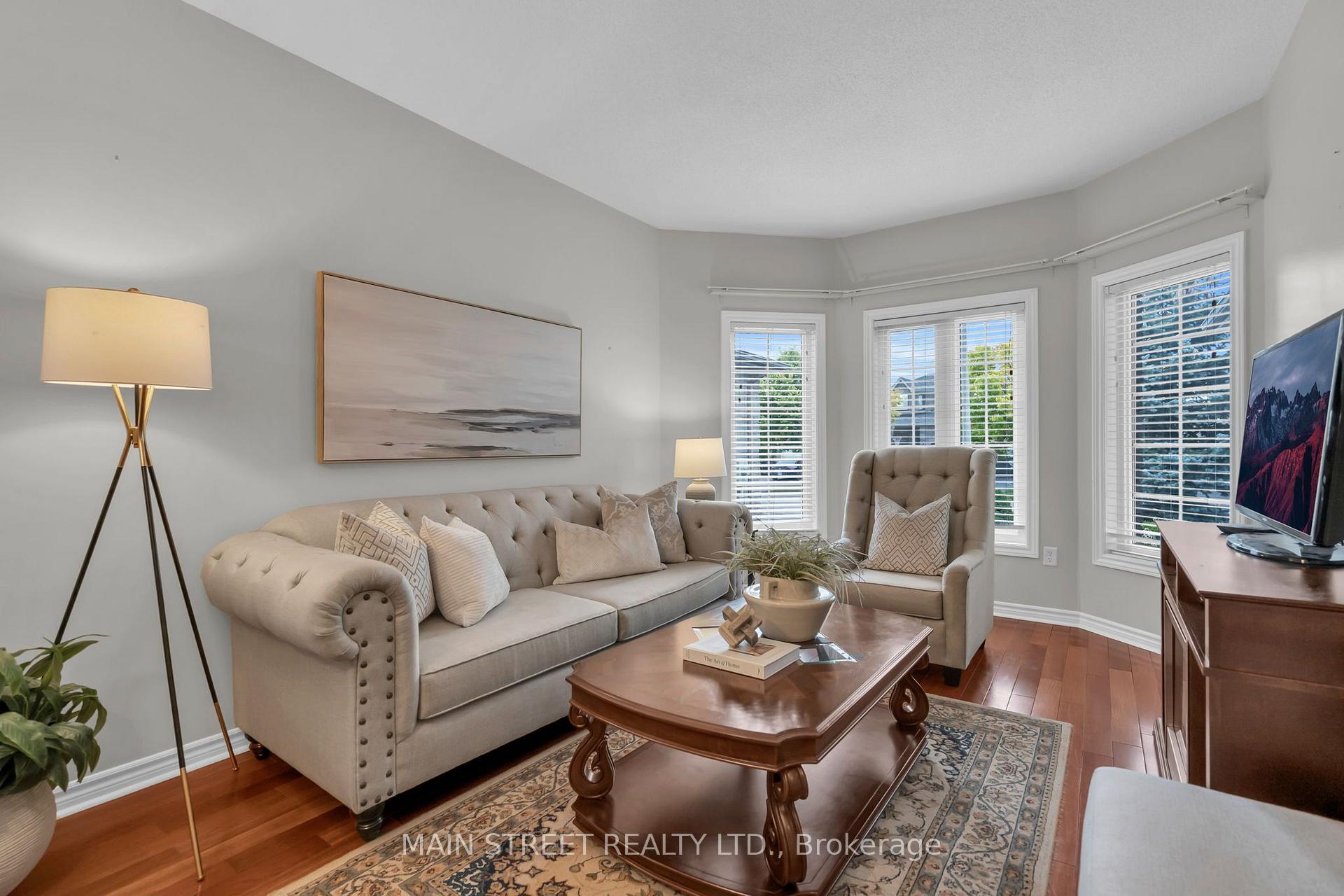 Photo 6 of 27 Max Avenue, Barrie, Painswick South — HOMEH