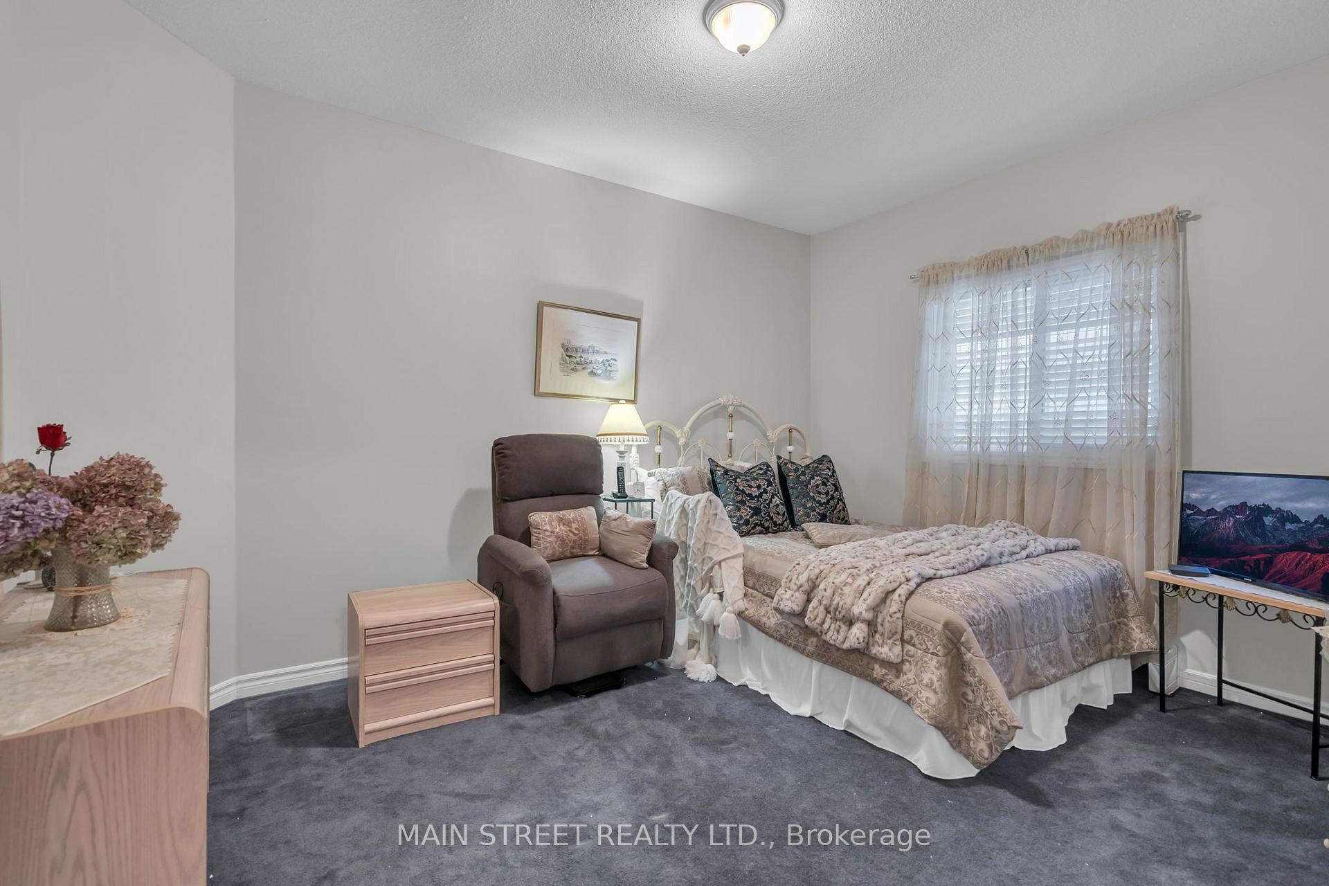 Photo 21 of 27 Max Avenue, Barrie, Painswick South — HOMEH