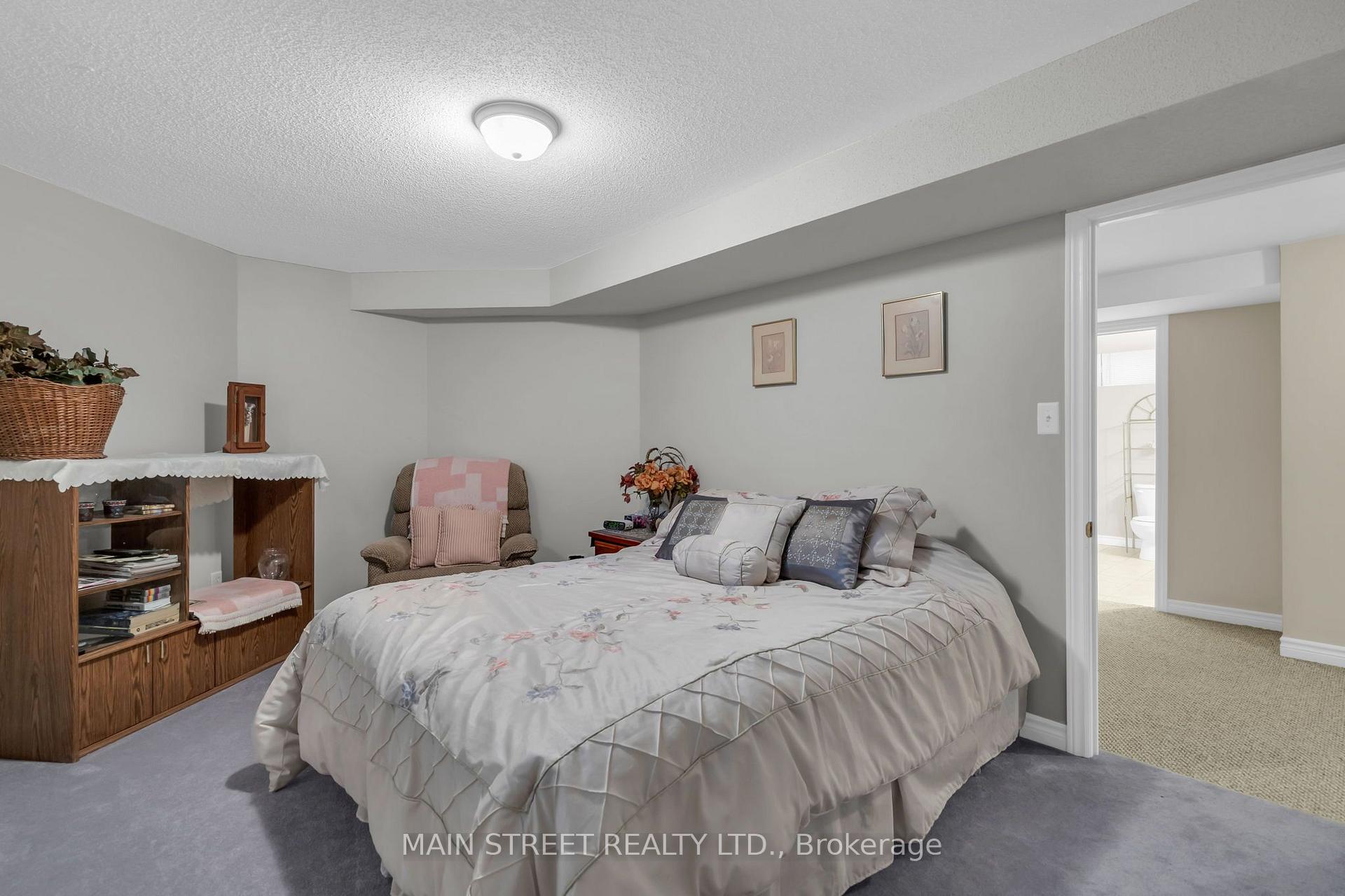 Photo 25 of 27 Max Avenue, Barrie, Painswick South — HOMEH