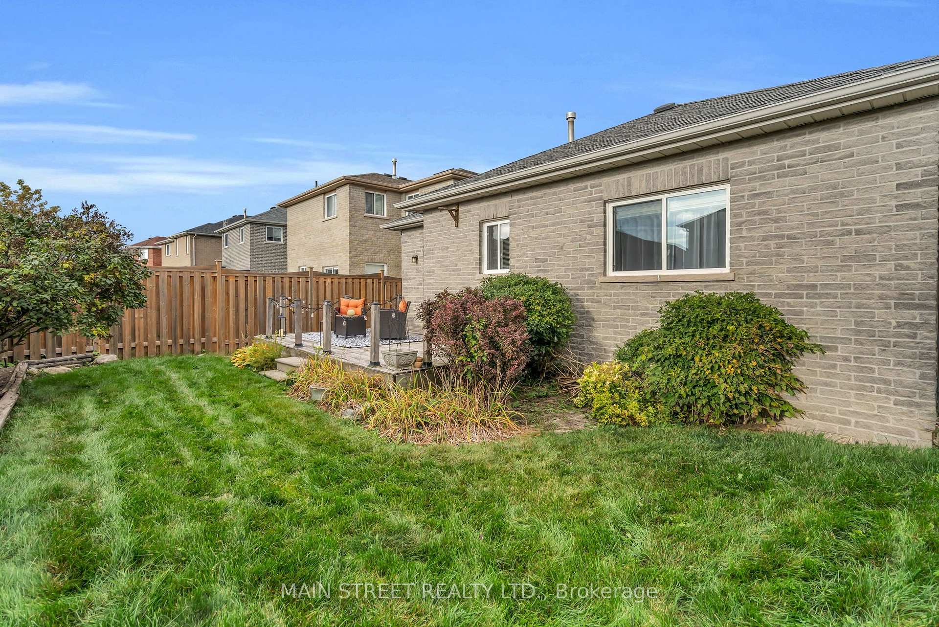 Photo 33 of 27 Max Avenue, Barrie, Painswick South — HOMEH