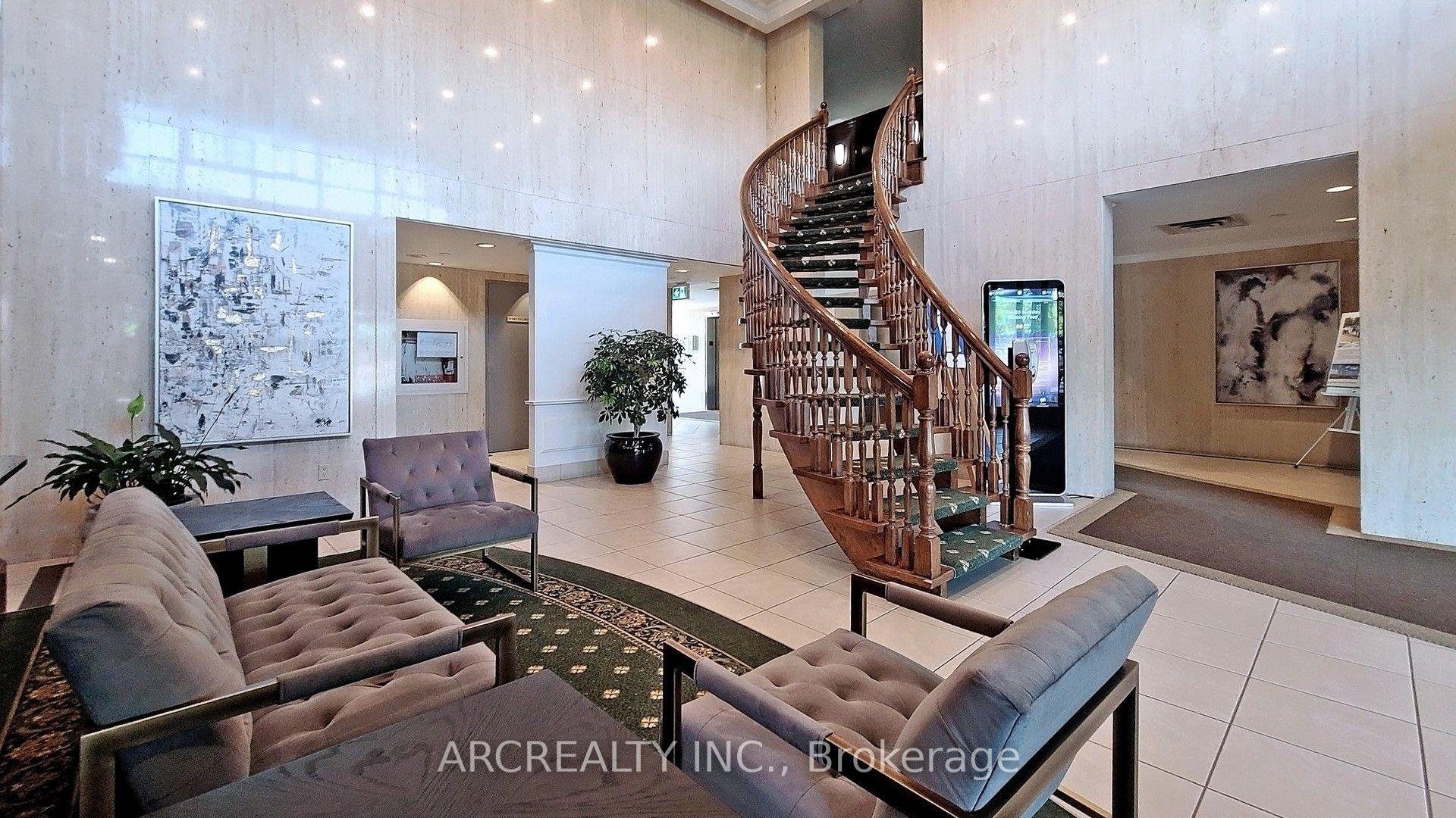 Photo 4 of Unit 1403, 8111 Yonge Street, Markham, Royal Orchard — HOMEH