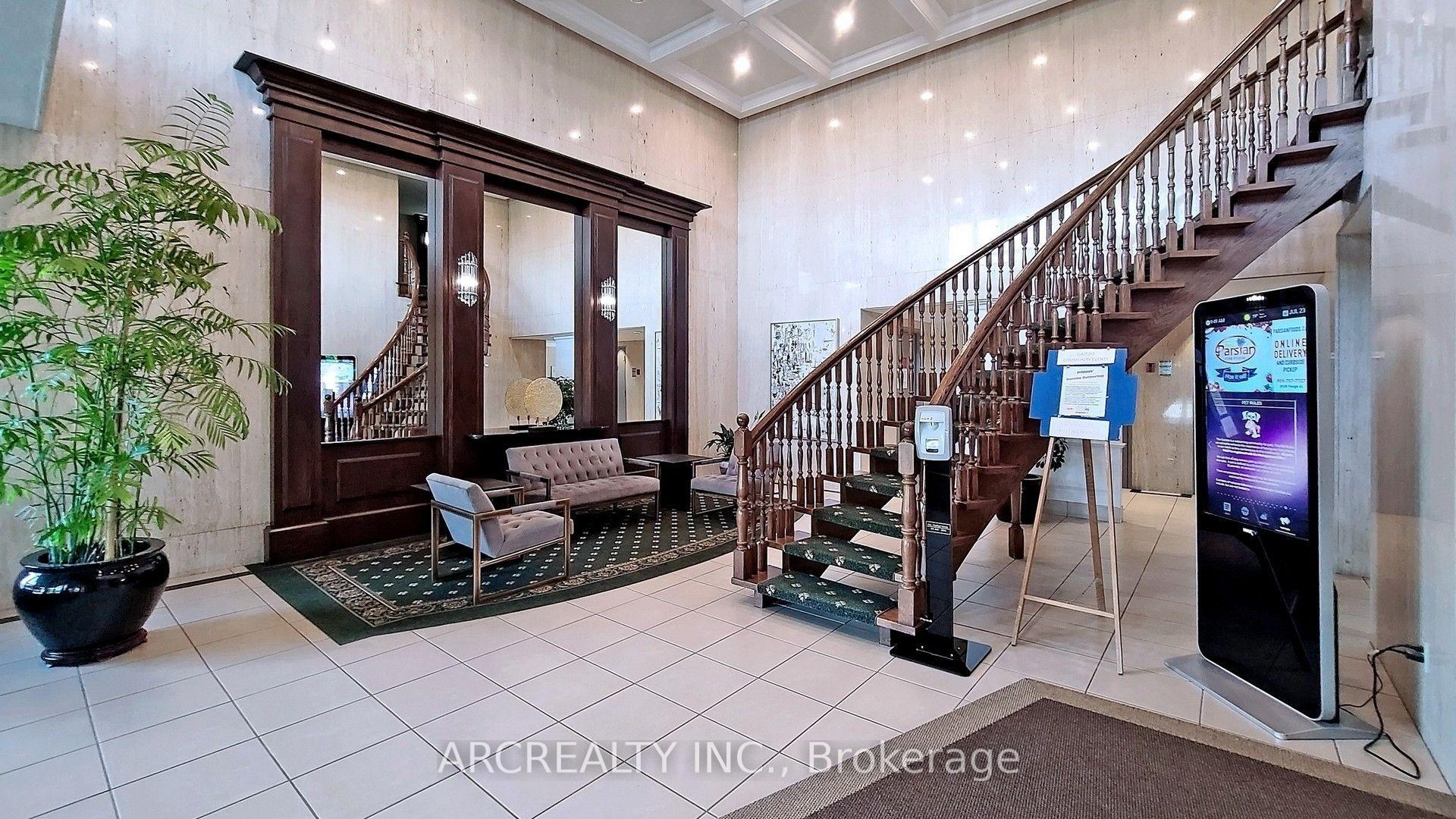 Photo 5 of Unit 1403, 8111 Yonge Street, Markham, Royal Orchard — HOMEH