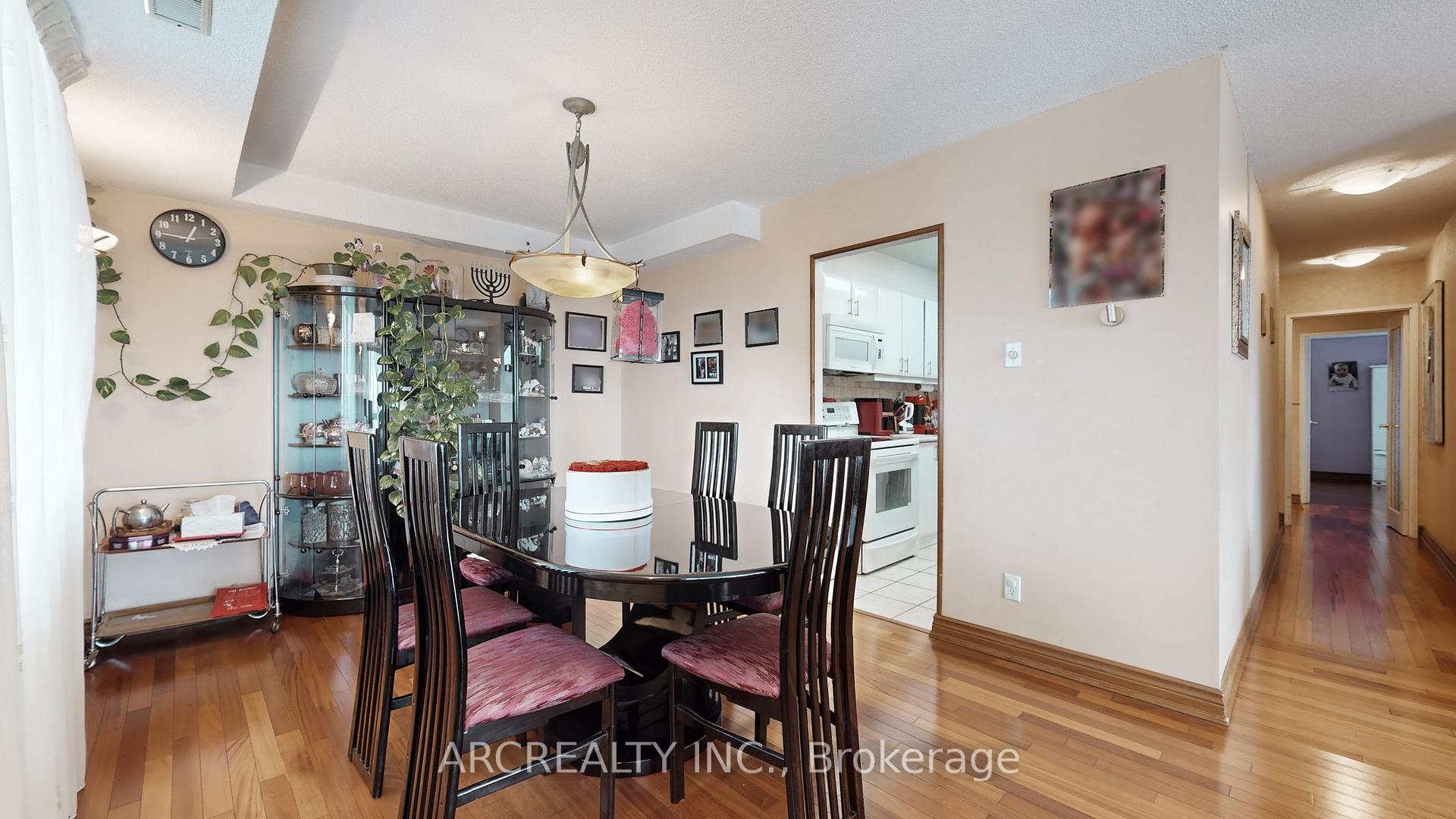 Photo 12 of Unit 1403, 8111 Yonge Street, Markham, Royal Orchard — HOMEH