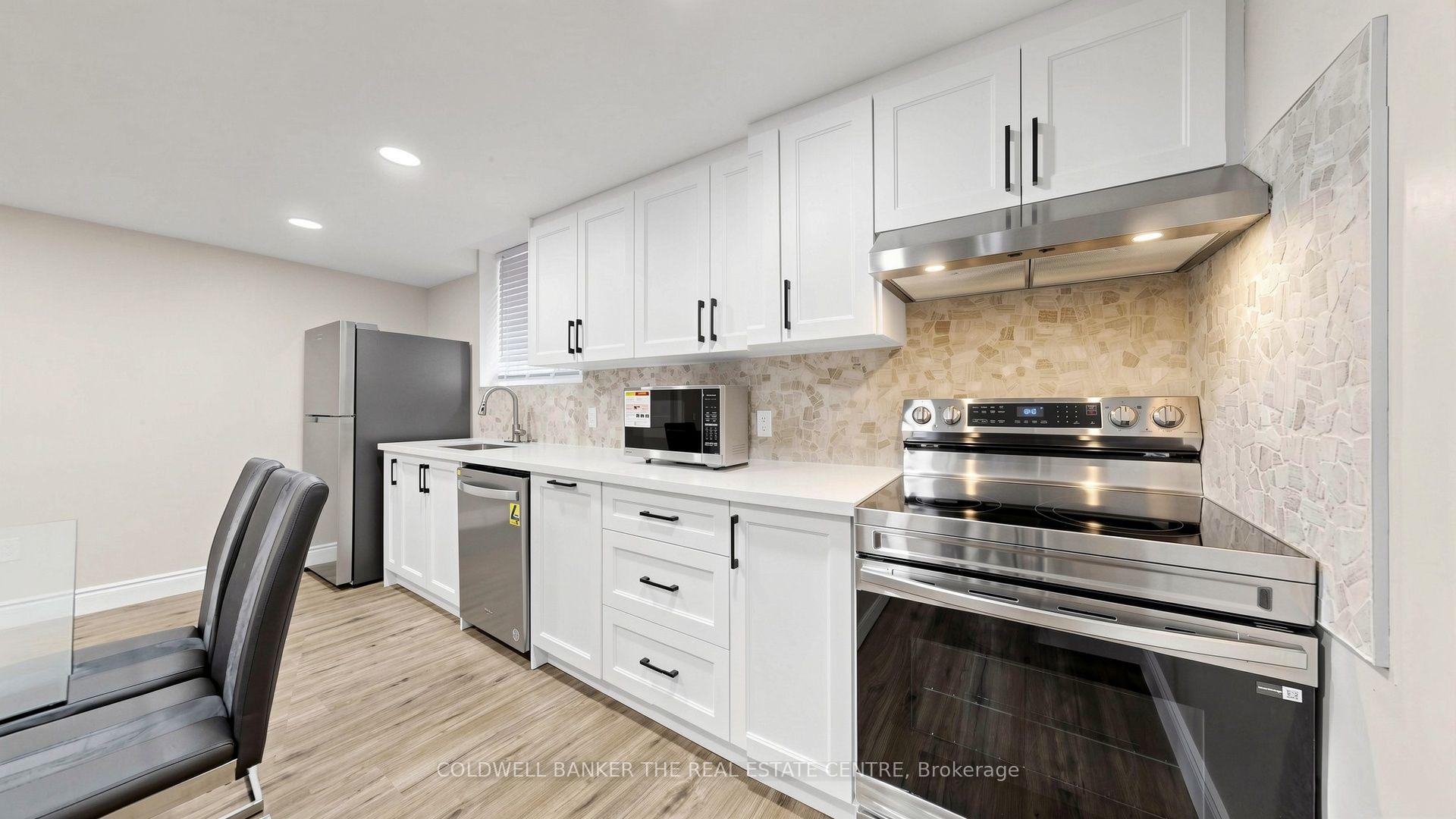 Photo 30 of 6 Mcquarrie Lane, Vaughan, Maple — HOMEH