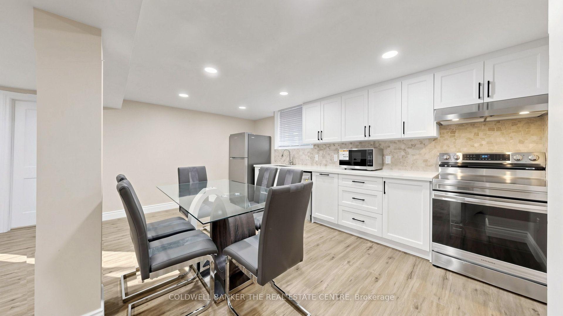 Photo 31 of 6 Mcquarrie Lane, Vaughan, Maple — HOMEH