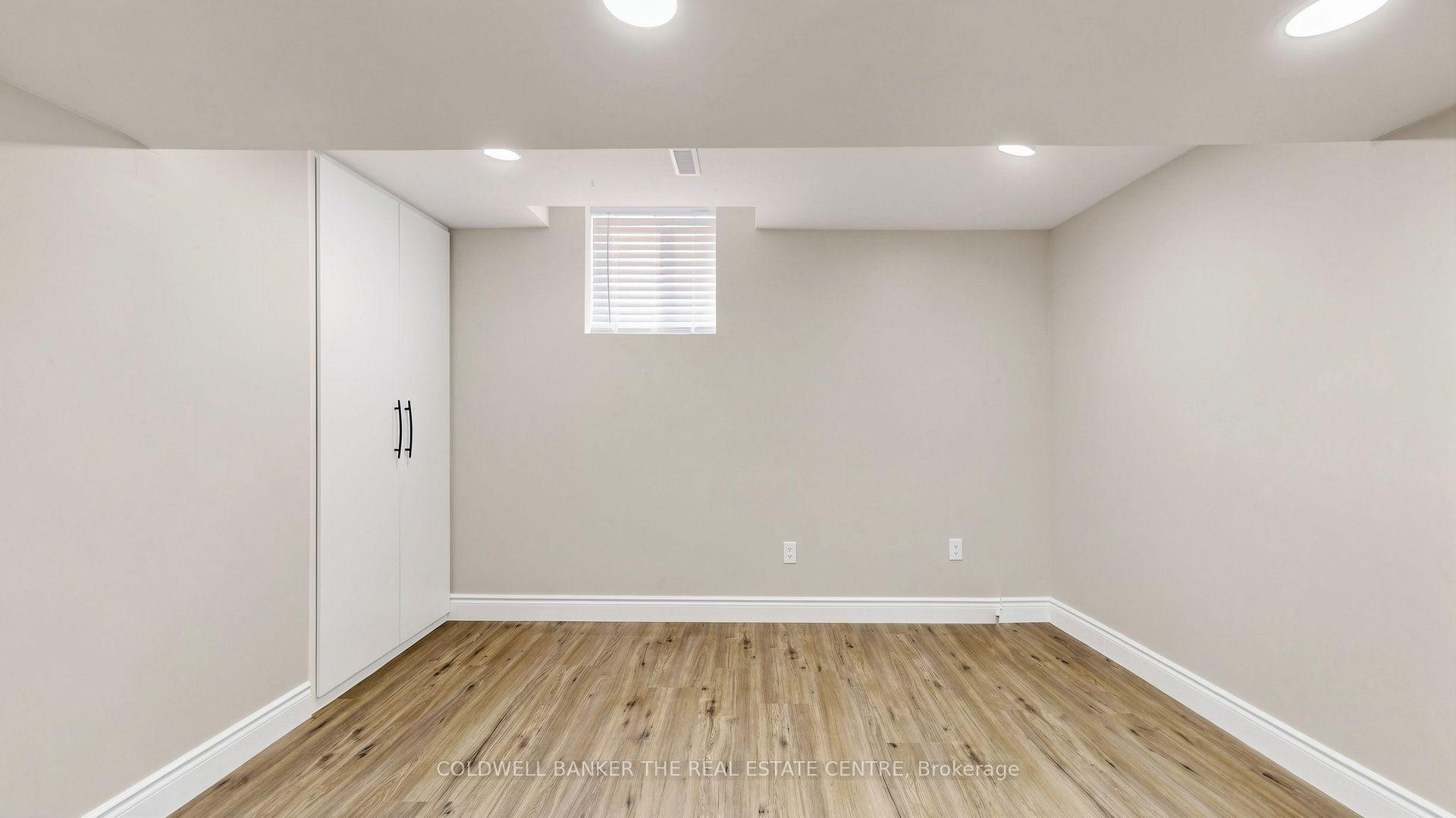 Photo 34 of 6 Mcquarrie Lane, Vaughan, Maple — HOMEH