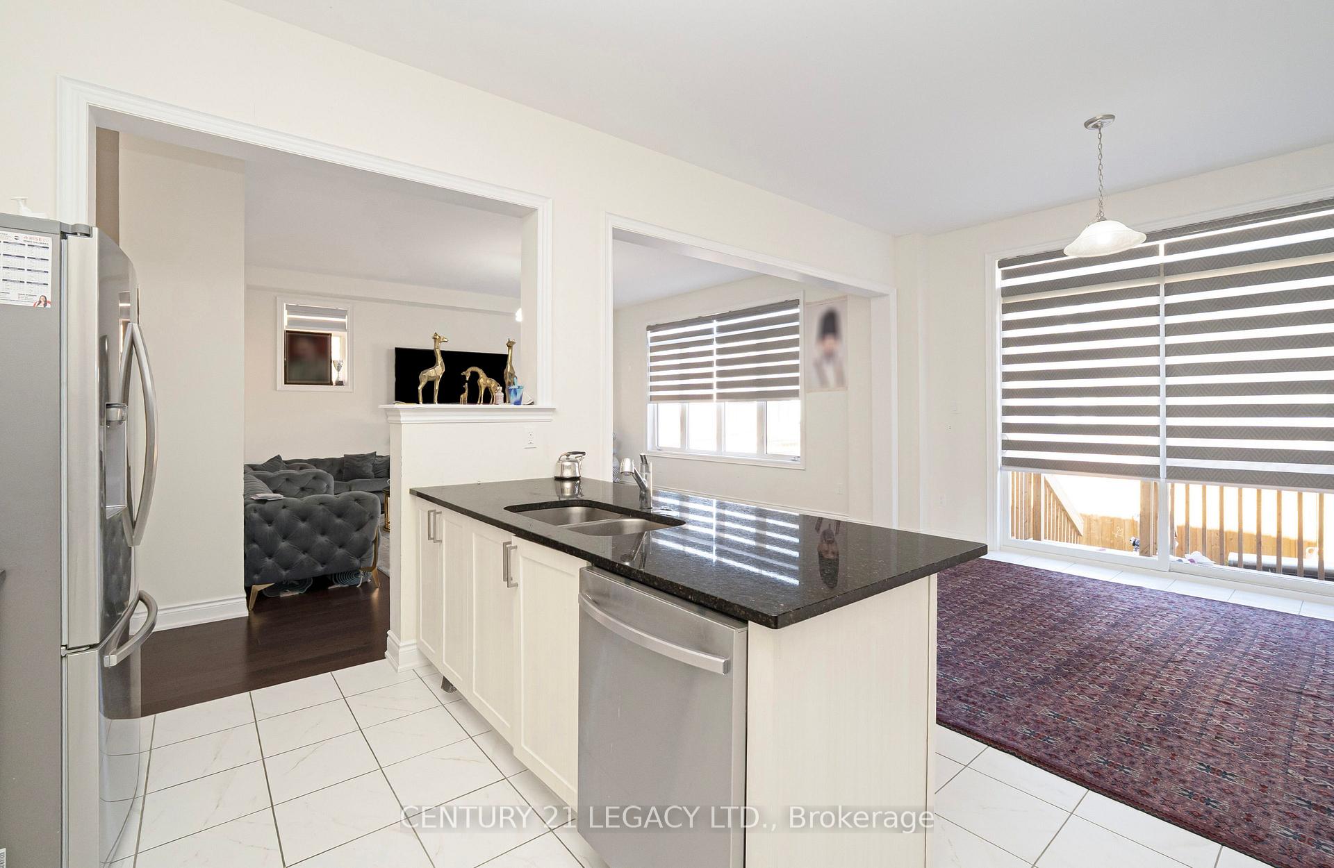 Photo 14 of 21 Olerud Drive, Whitby, Rural Whitby — HOMEH