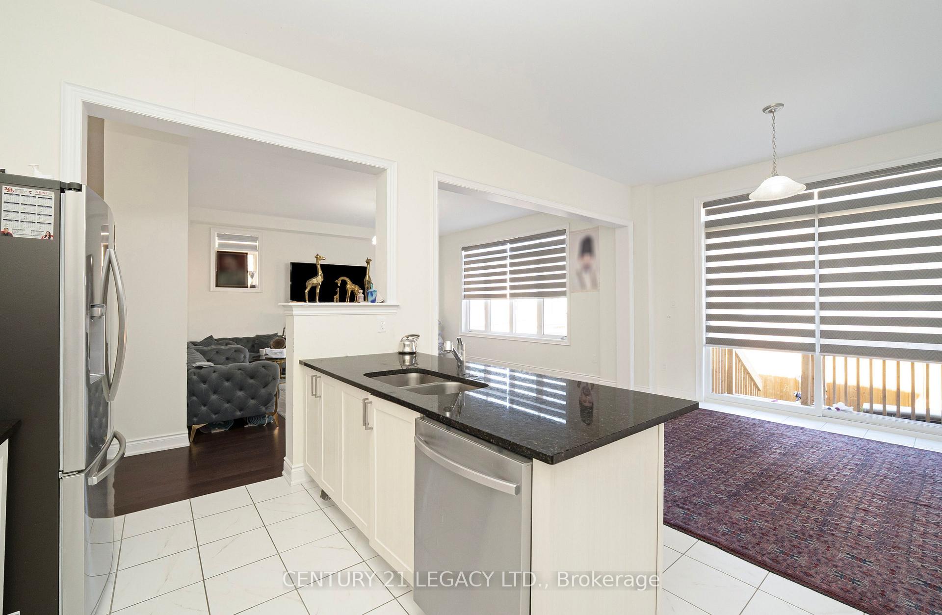 Photo 17 of 21 Olerud Drive, Whitby, Rural Whitby — HOMEH