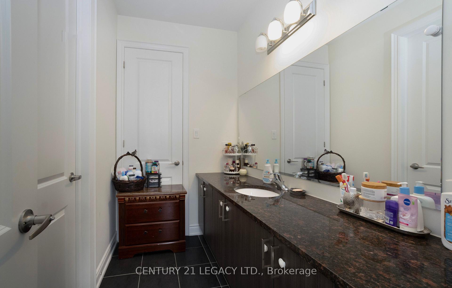 Photo 31 of 21 Olerud Drive, Whitby, Rural Whitby — HOMEH