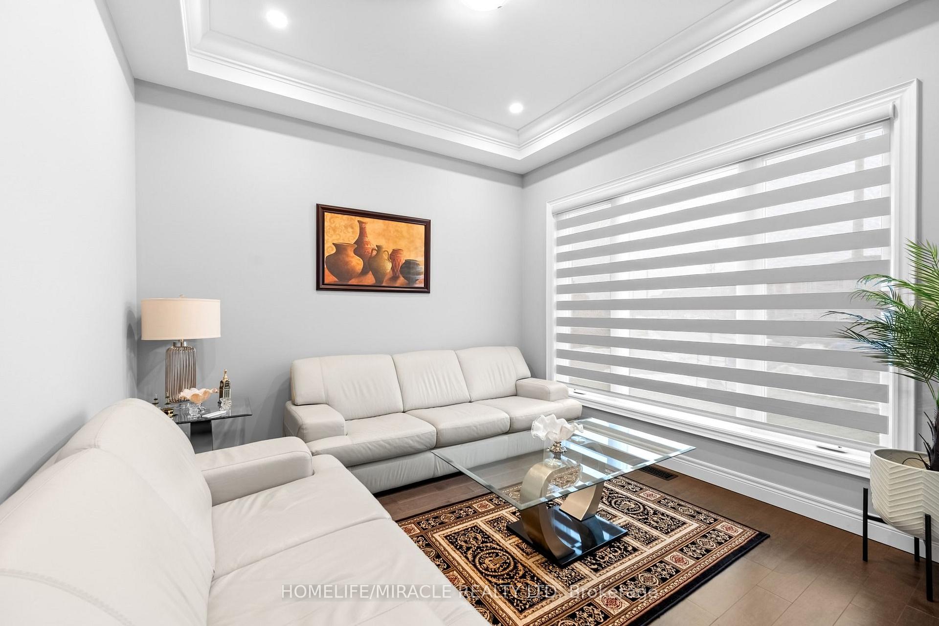 Photo 5 of 147 Ambrous Crescent, Guelph, Kortright East — HOMEH
