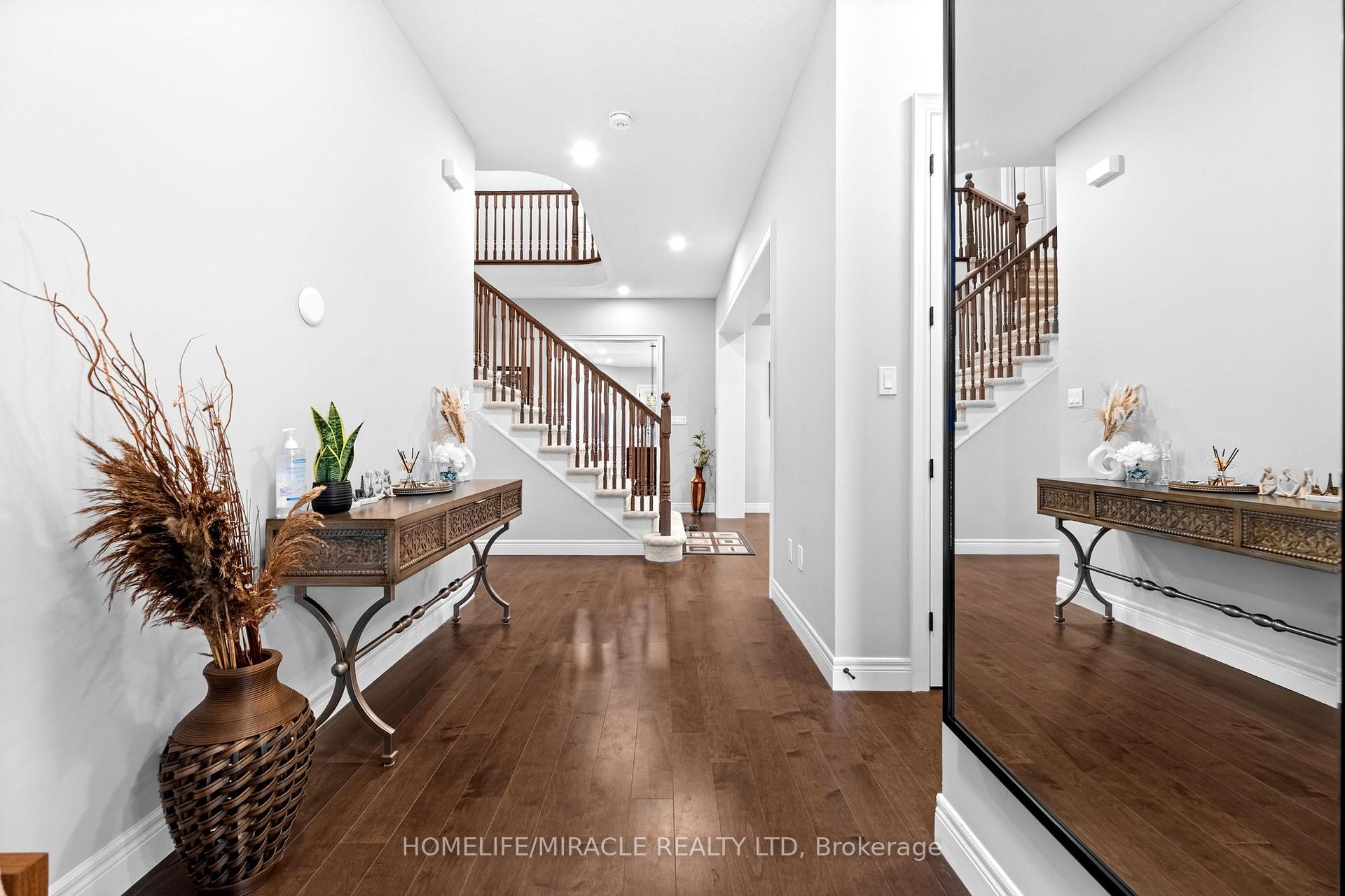 Photo 6 of 147 Ambrous Crescent, Guelph, Kortright East — HOMEH