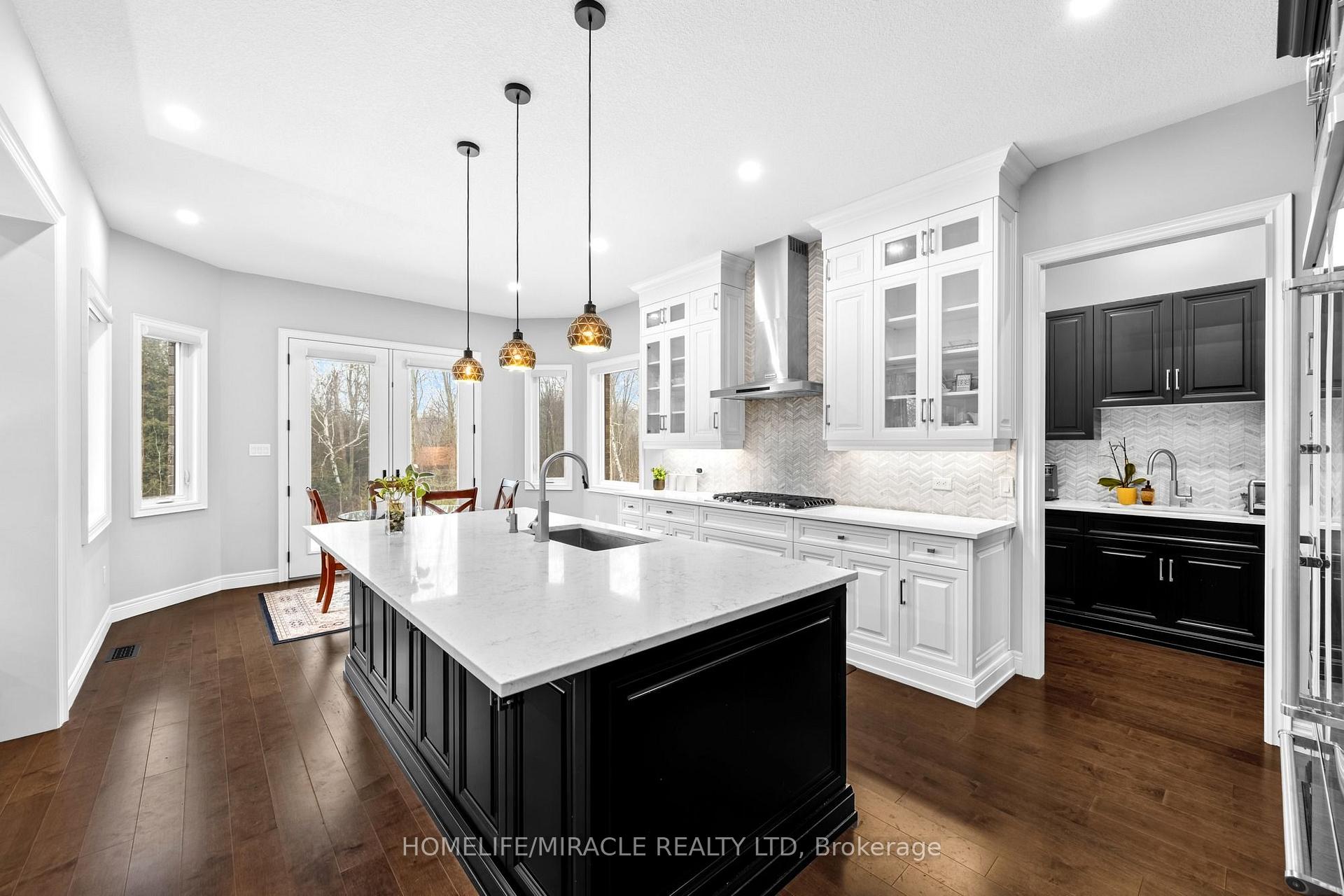 Photo 18 of 147 Ambrous Crescent, Guelph, Kortright East — HOMEH