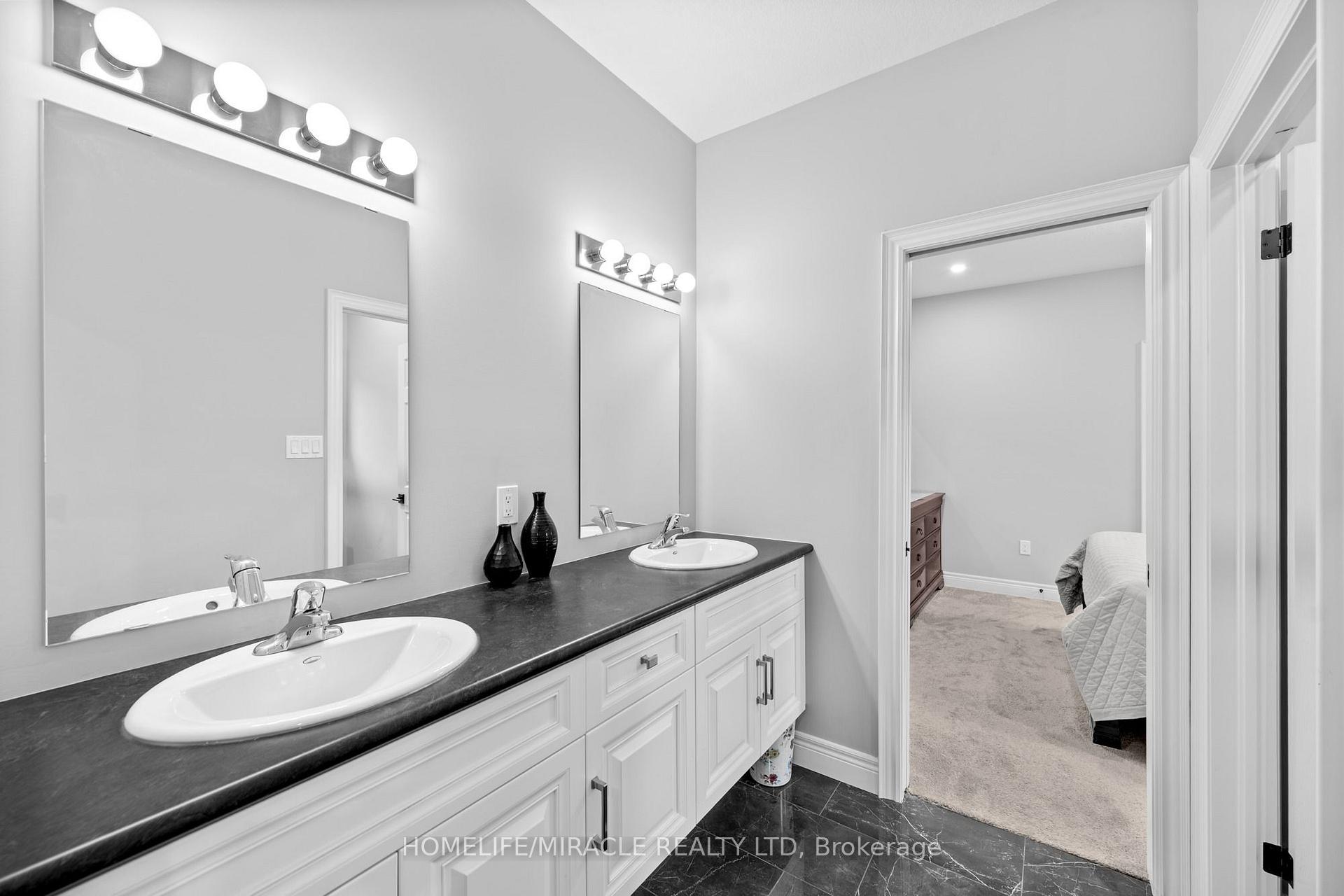 Photo 26 of 147 Ambrous Crescent, Guelph, Kortright East — HOMEH