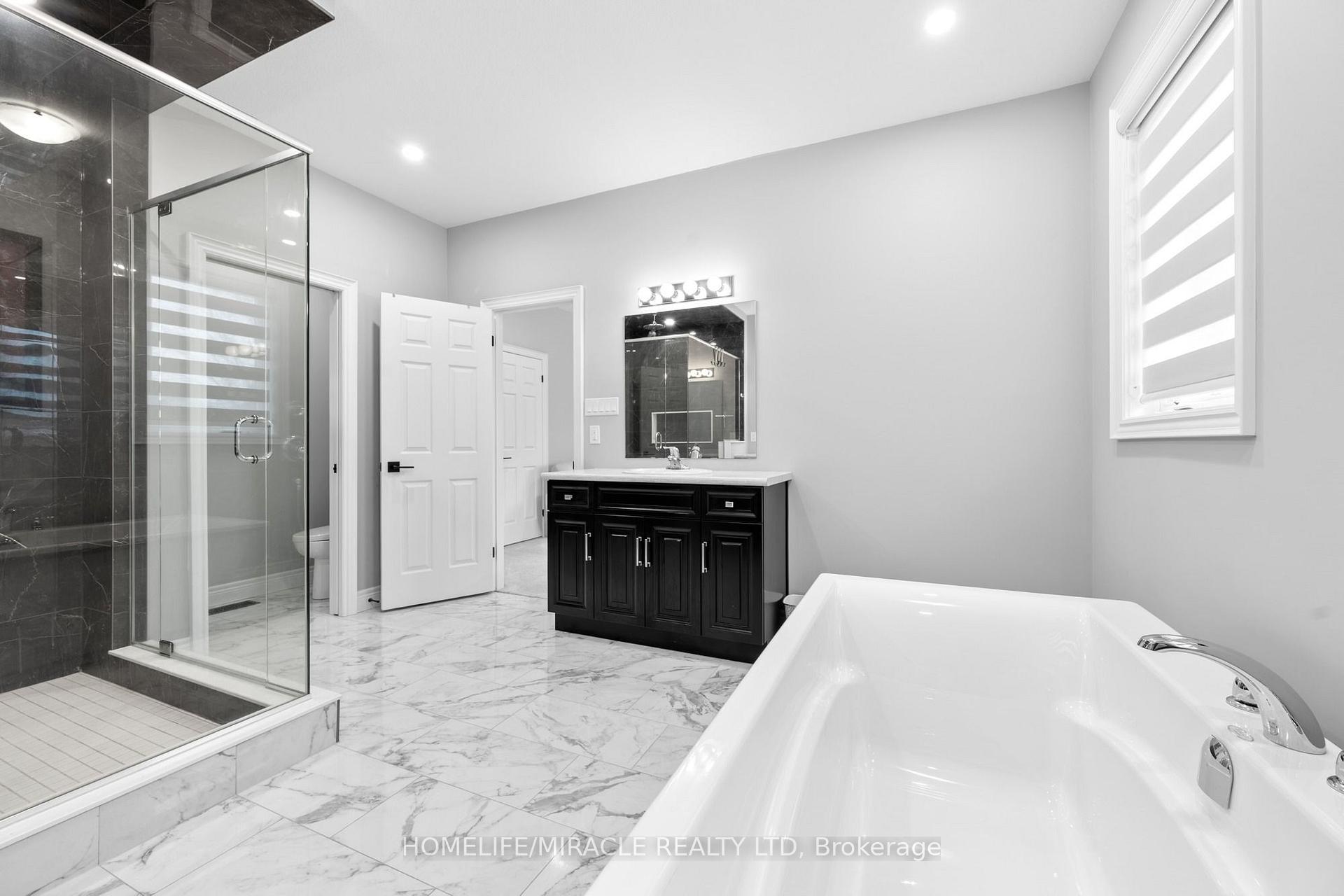 Photo 33 of 147 Ambrous Crescent, Guelph, Kortright East — HOMEH