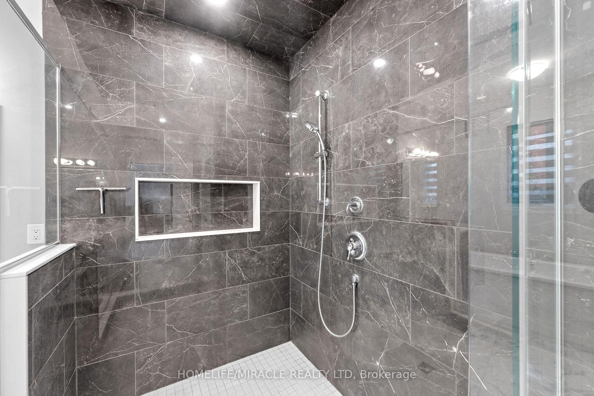 Photo 35 of 147 Ambrous Crescent, Guelph, Kortright East — HOMEH