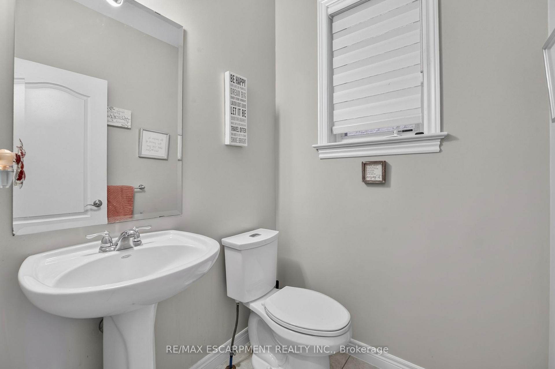 Photo 6 of 58 Summerberry Way, Hamilton, Carpenter — HOMEH