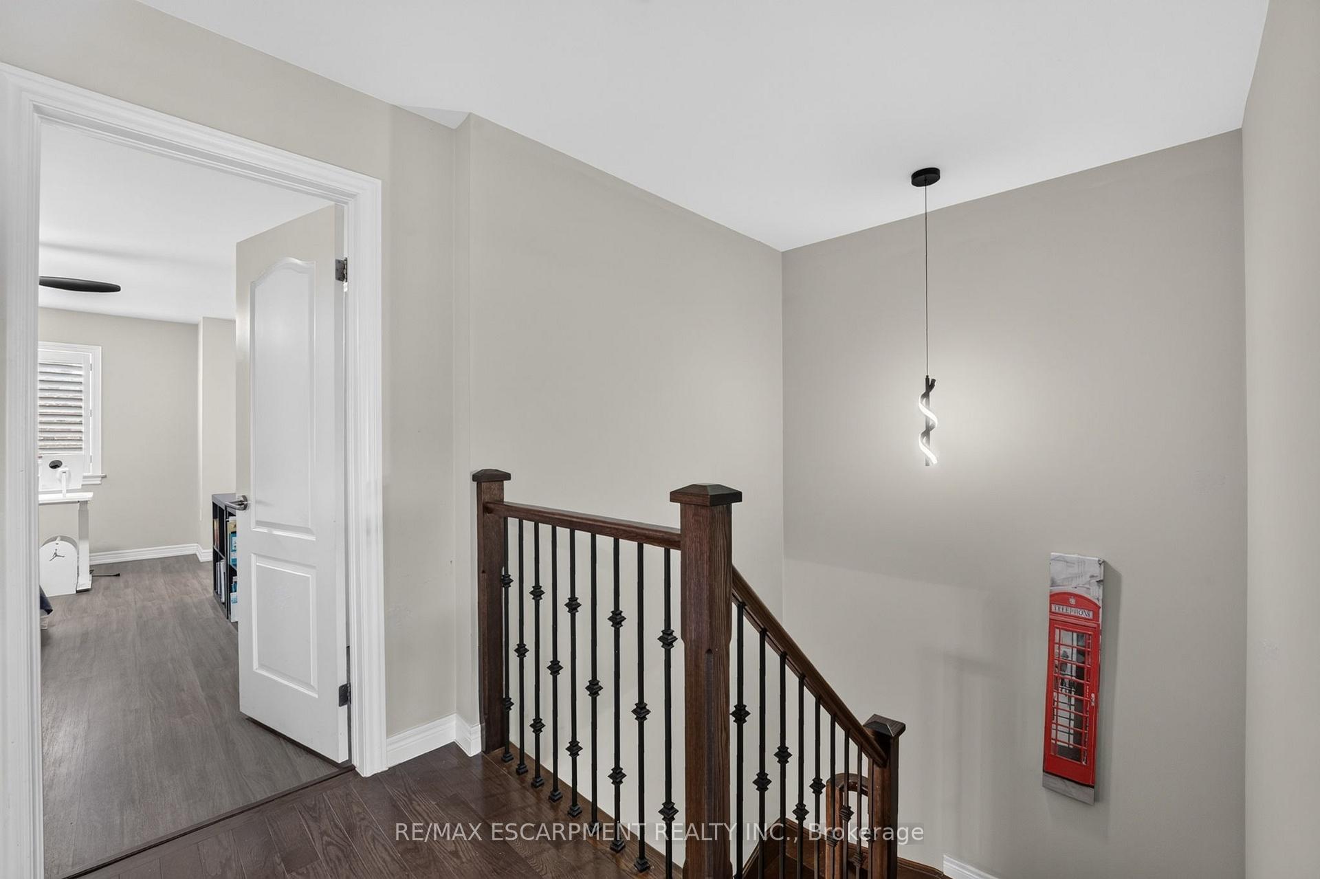 Photo 21 of 58 Summerberry Way, Hamilton, Carpenter — HOMEH