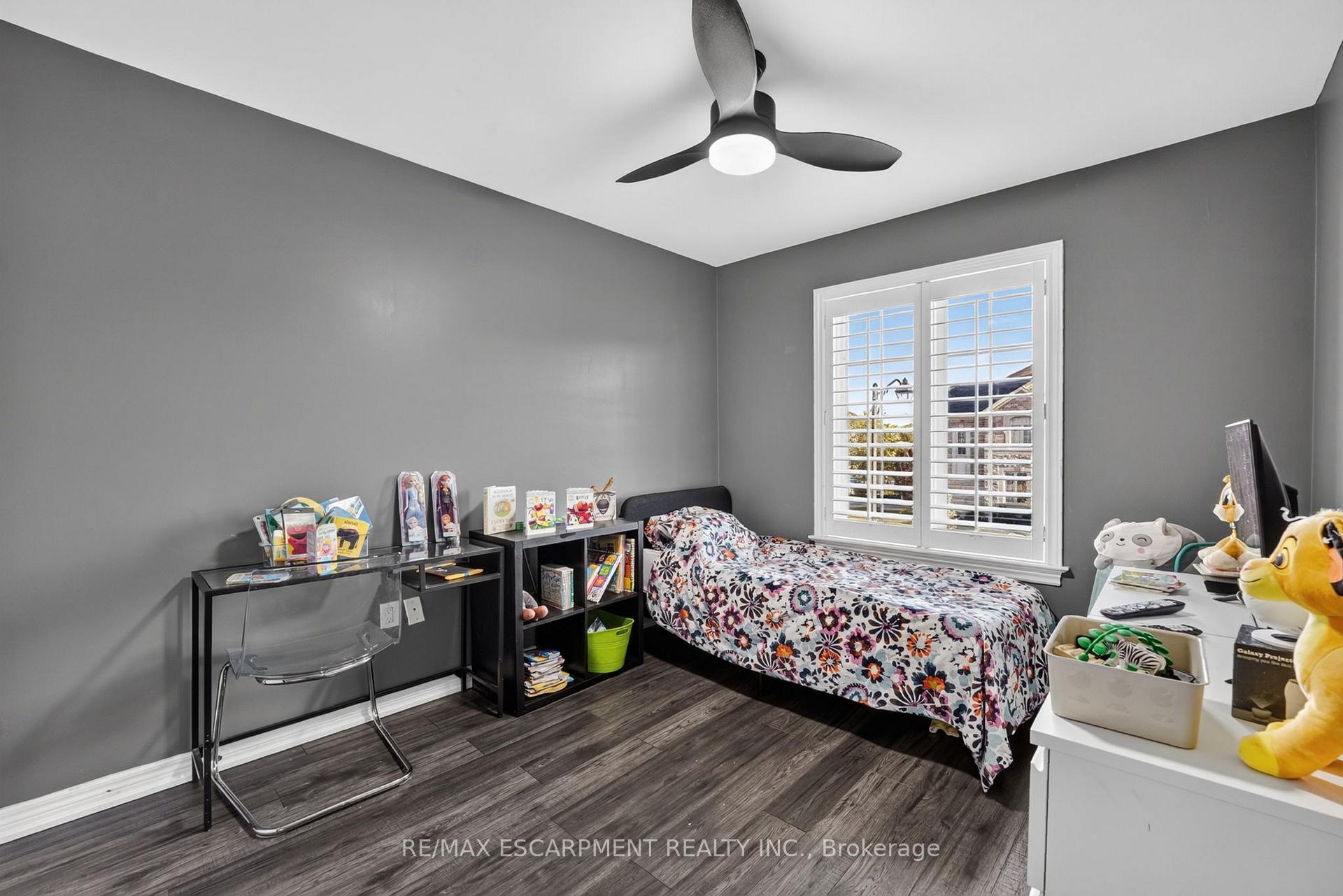 Photo 22 of 58 Summerberry Way, Hamilton, Carpenter — HOMEH