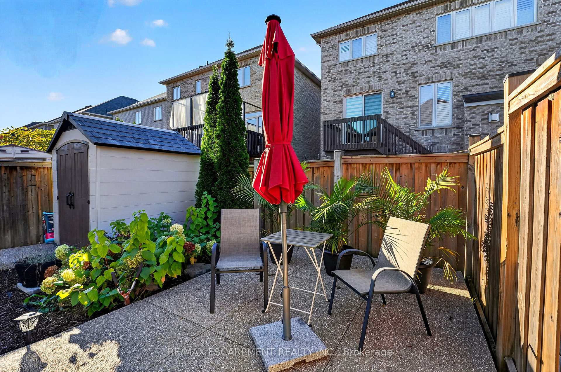 Photo 43 of 58 Summerberry Way, Hamilton, Carpenter — HOMEH