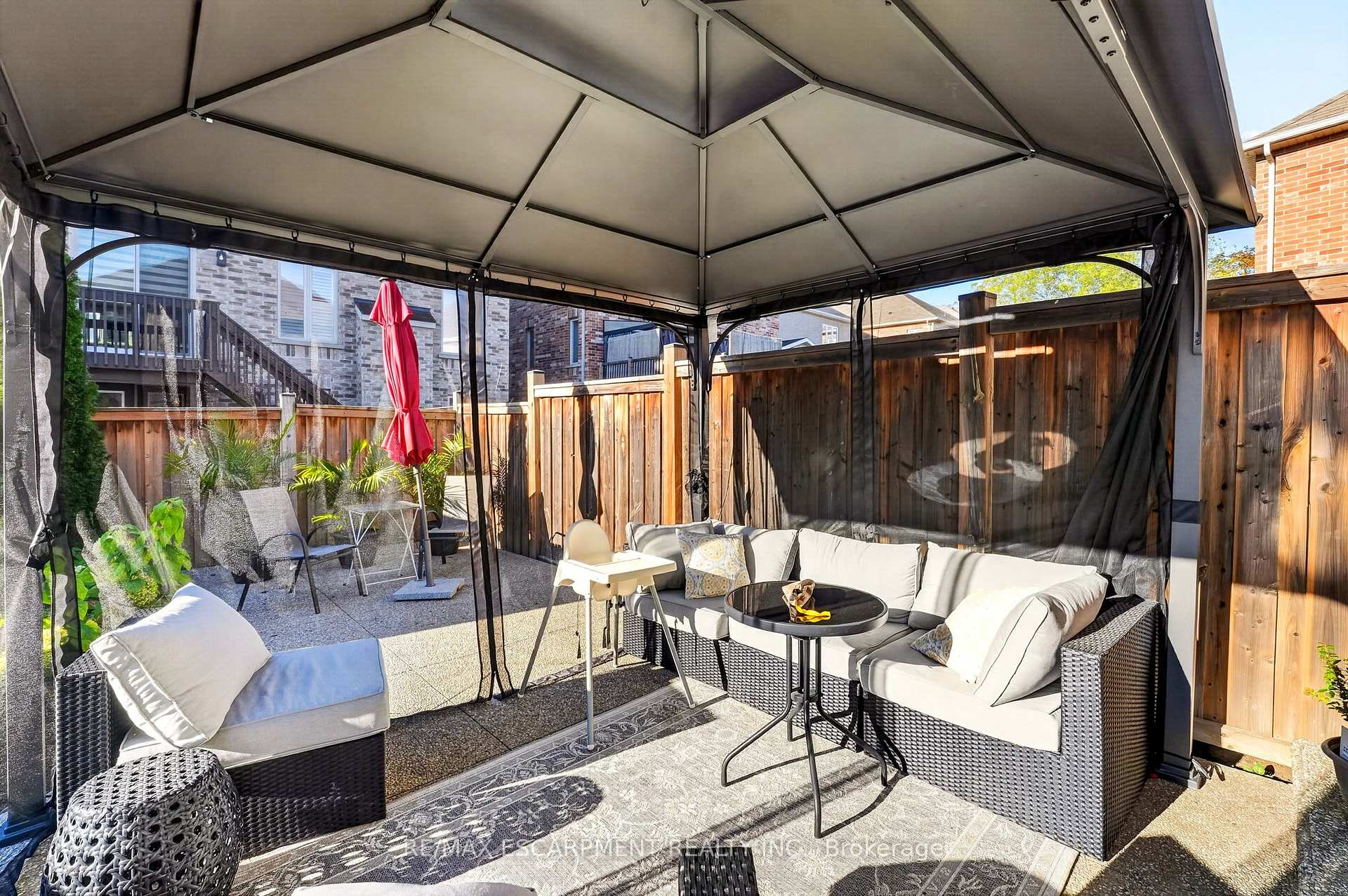 Photo 44 of 58 Summerberry Way, Hamilton, Carpenter — HOMEH