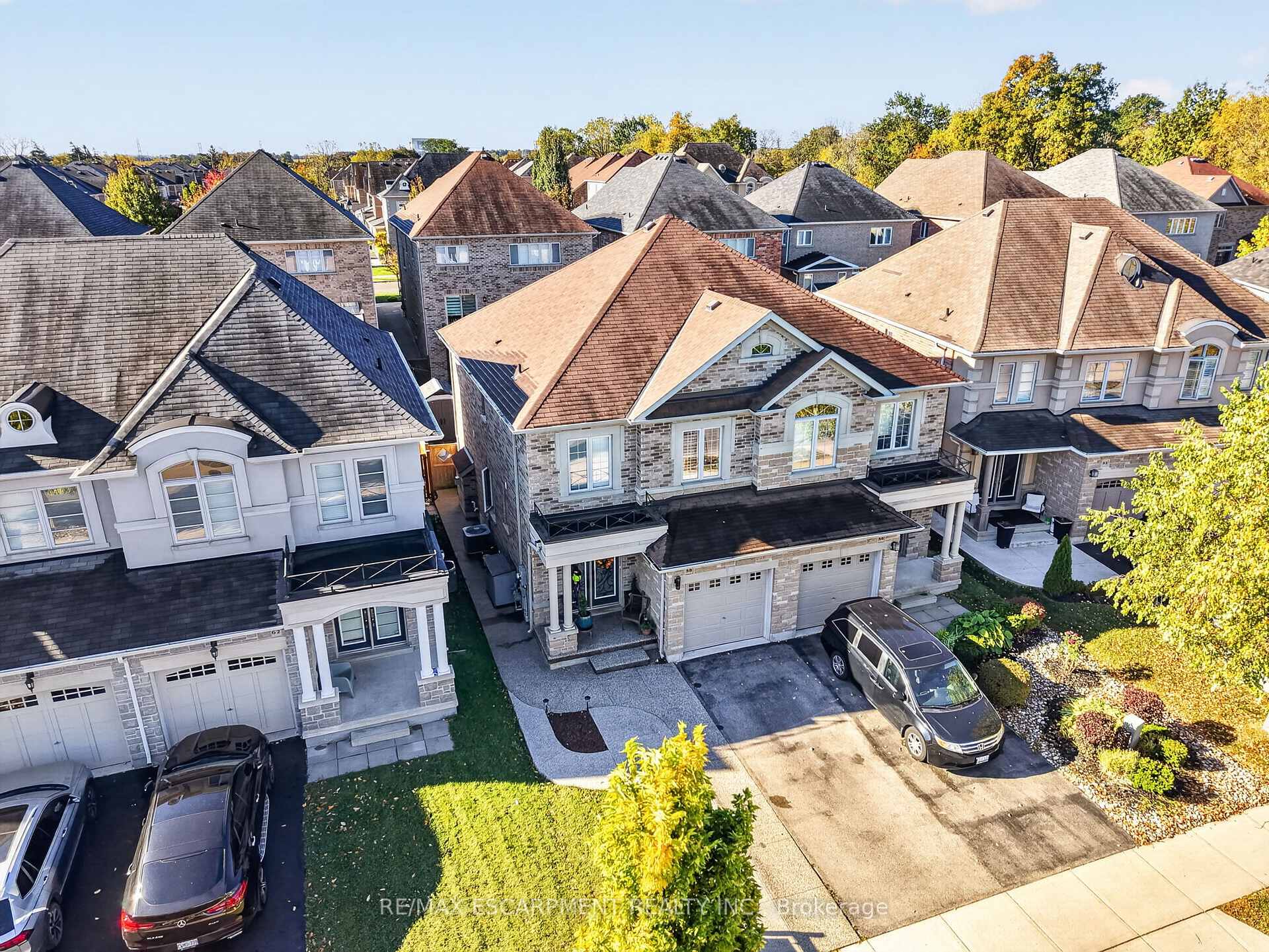 Photo 46 of 58 Summerberry Way, Hamilton, Carpenter — HOMEH